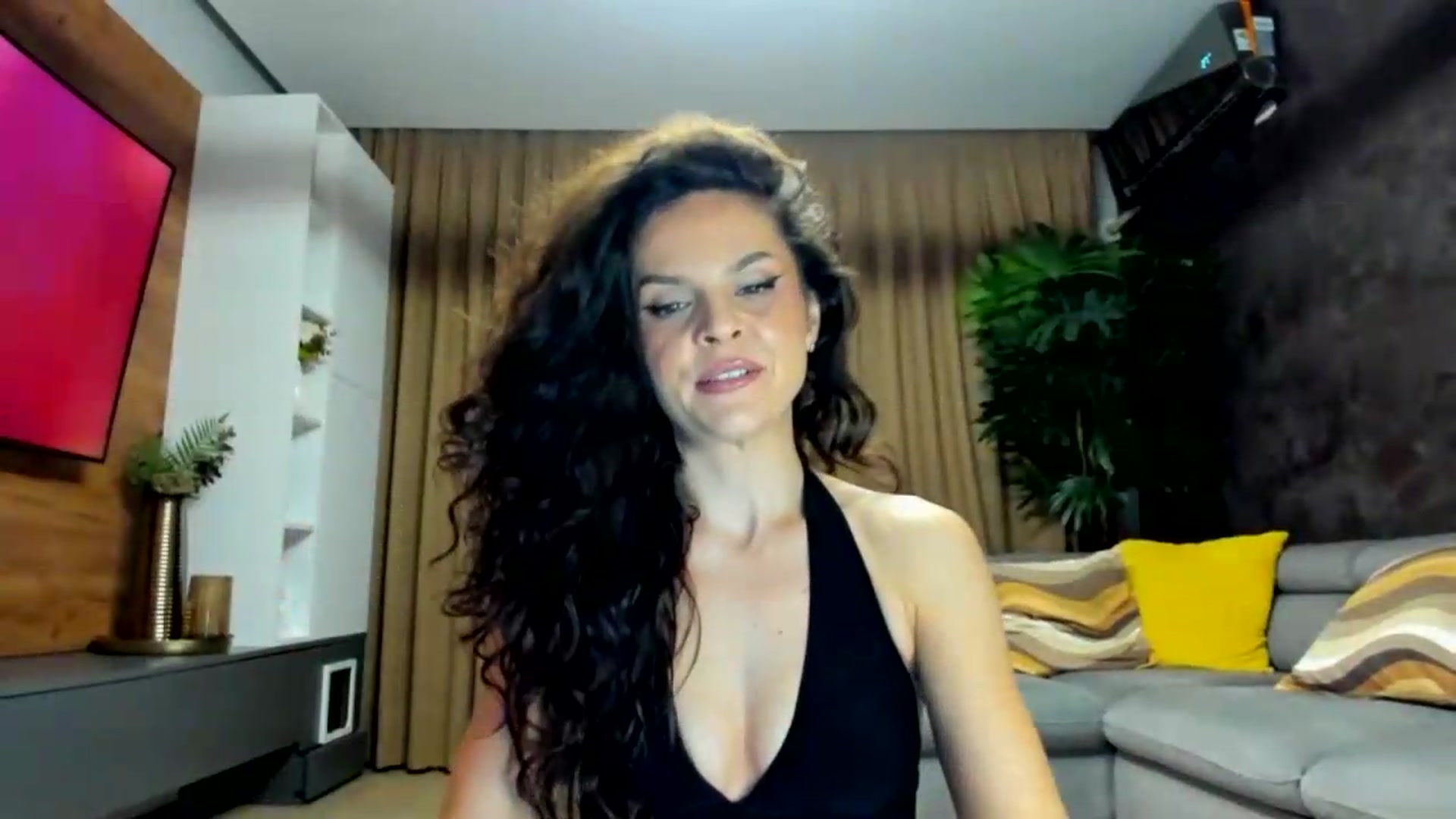 Gallery image thumbnail from CurlyTrouble's myfreecams stream on, 05/19/2026, 21:01 image 9 of 20