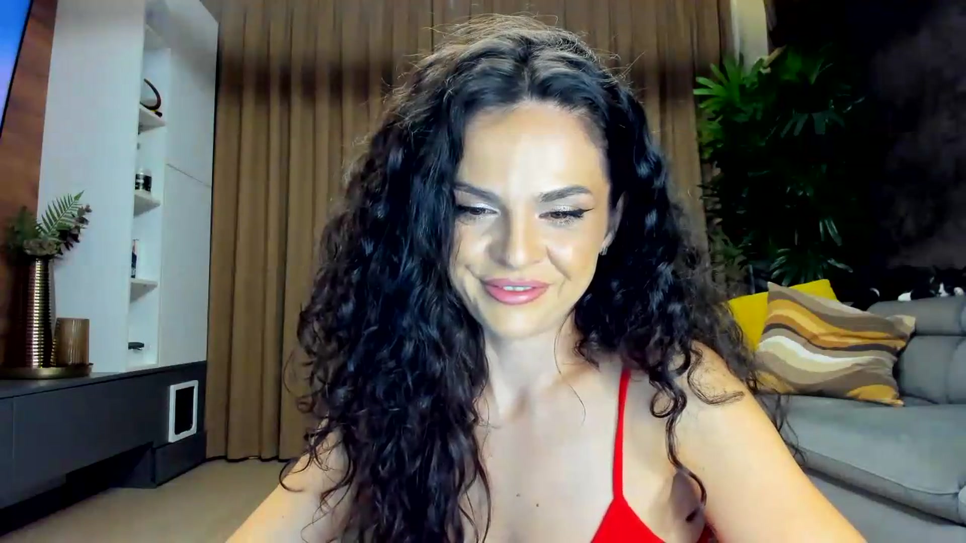 Gallery image thumbnail from CurlyTrouble's myfreecams stream on, 06/13/2026, 20:25 image 4 of 20