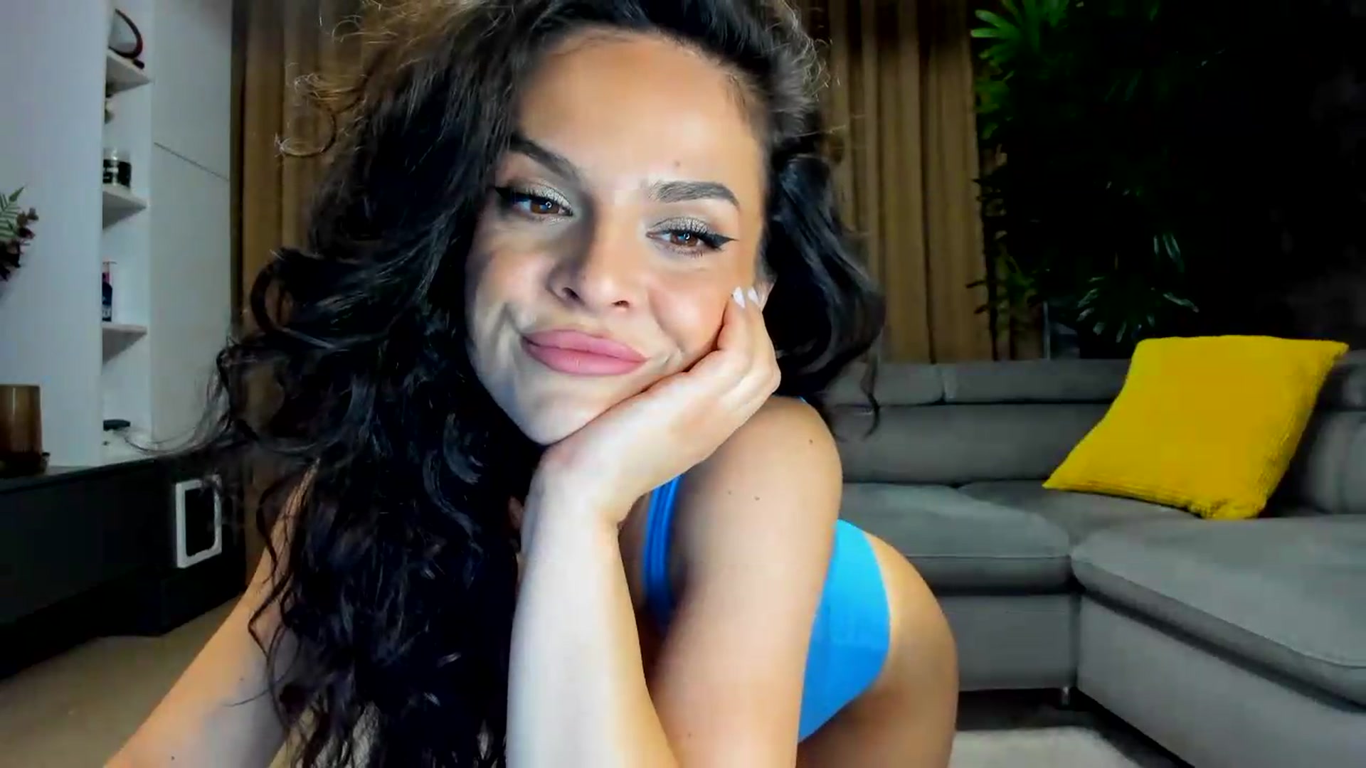Gallery image thumbnail from CurlyTrouble's myfreecams stream on, 06/14/2026, 21:37 image 5 of 20