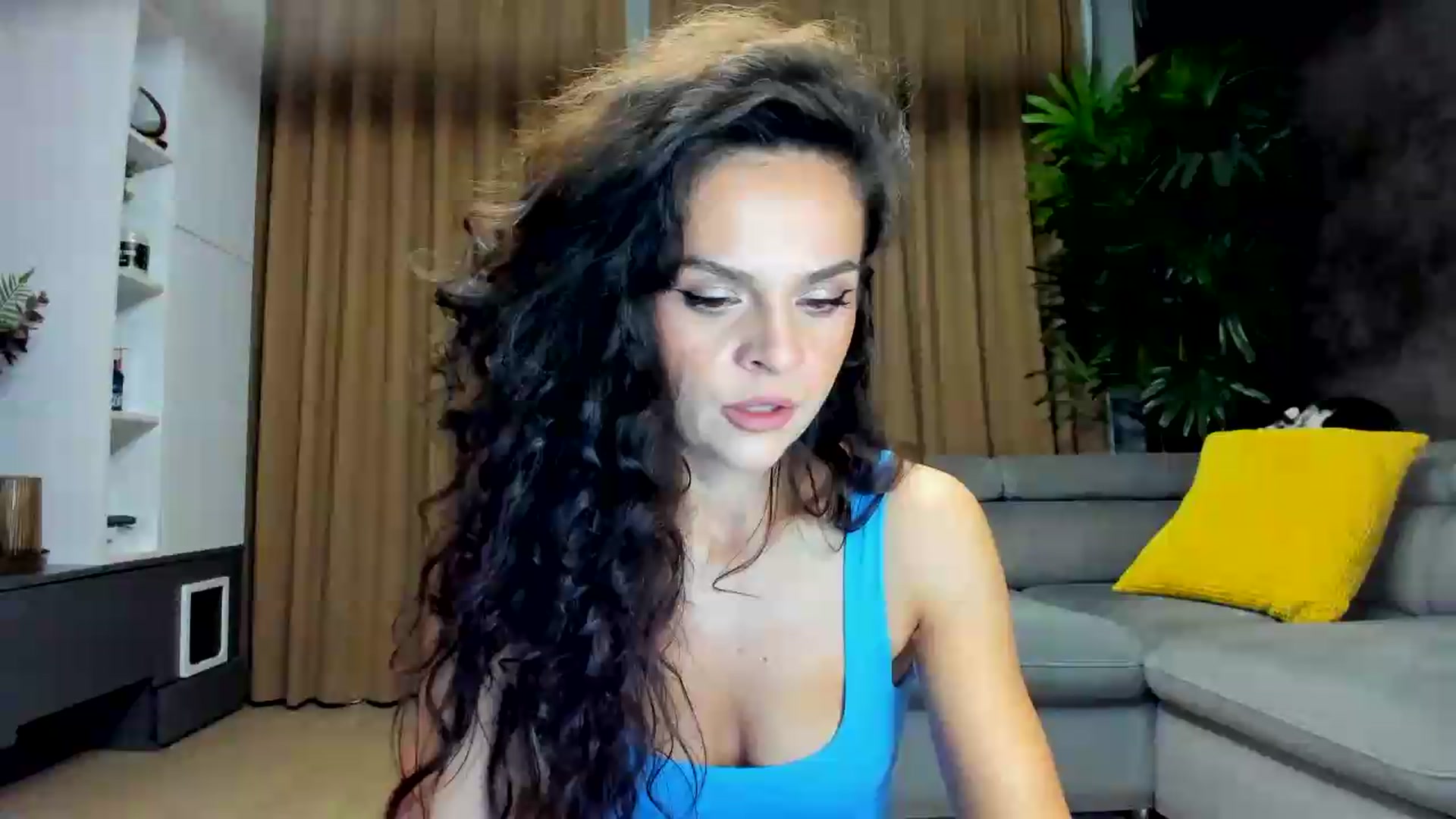 Gallery image thumbnail from CurlyTrouble's myfreecams stream on, 06/14/2026, 21:37 image 1 of 20