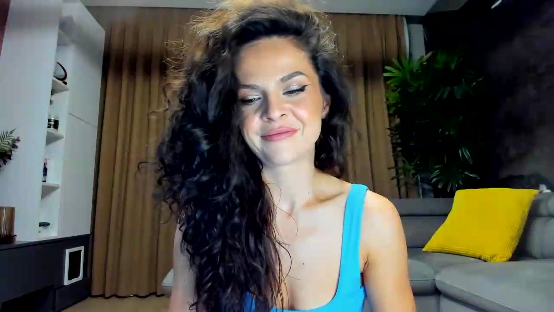 Gallery image thumbnail from CurlyTrouble's myfreecams stream on, 06/14/2026, 21:37 image 3 of 20