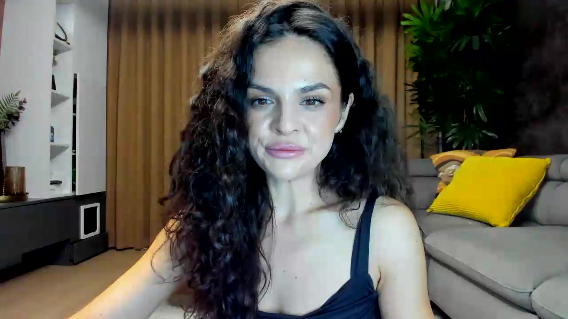 Gallery image thumbnail from CurlyTrouble's myfreecams stream on, 06/21/2026, 24:27 image 17 of 20
