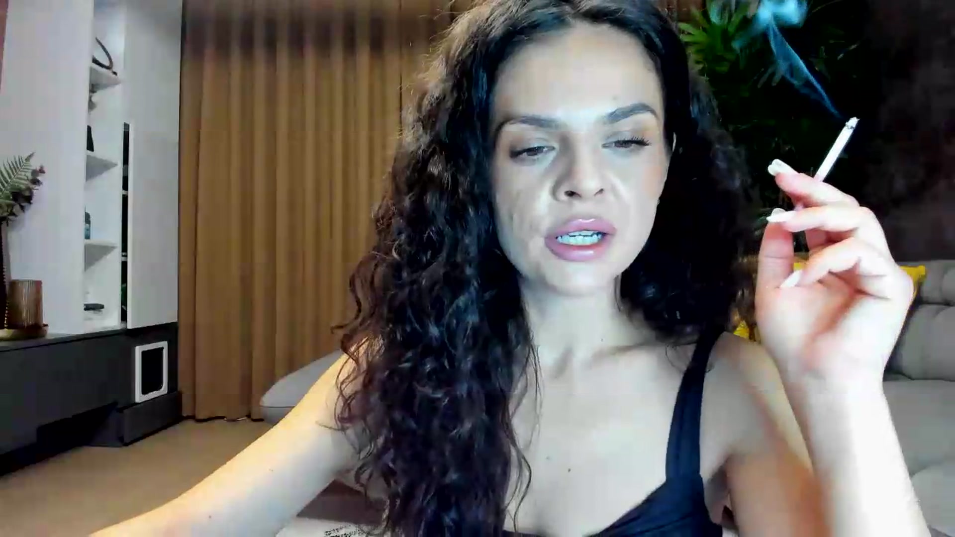 Gallery image thumbnail from CurlyTrouble's myfreecams stream on, 06/21/2026, 24:27 image 14 of 20