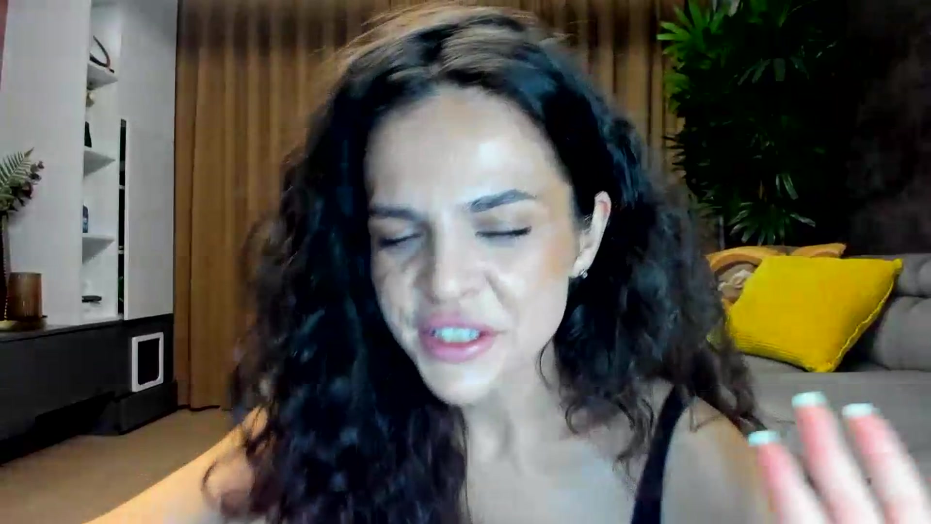 Gallery image thumbnail from CurlyTrouble's myfreecams stream on, 06/21/2026, 24:27 image 6 of 20