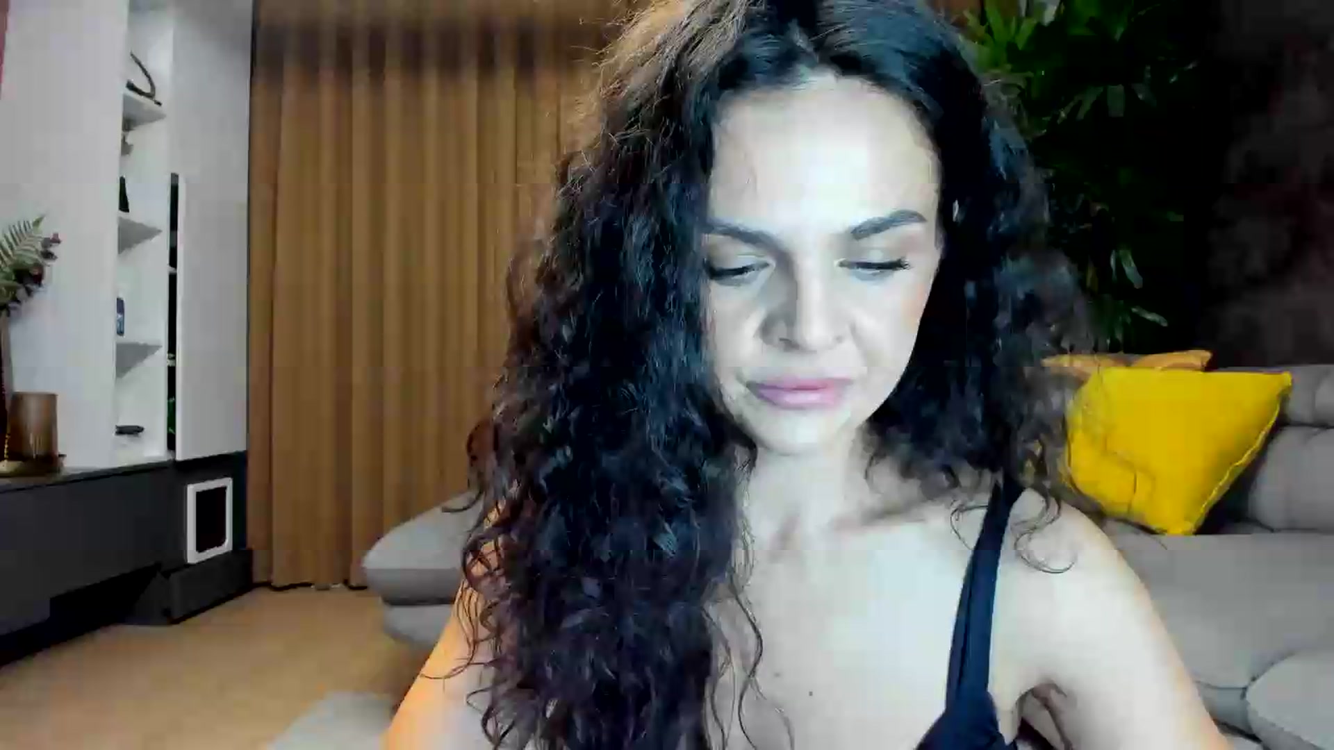 Gallery image thumbnail from CurlyTrouble's myfreecams stream on, 06/21/2026, 24:27 image 1 of 20