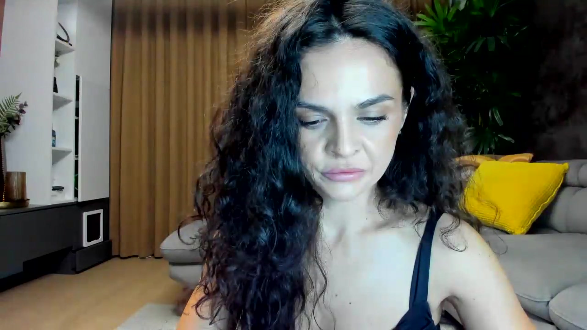 Gallery image thumbnail from CurlyTrouble's myfreecams stream on, 06/21/2026, 24:27 image 2 of 20