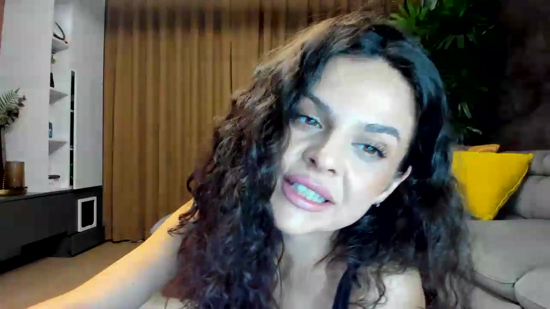 Gallery image thumbnail from CurlyTrouble's myfreecams stream on, 06/21/2026, 24:27 image 19 of 20