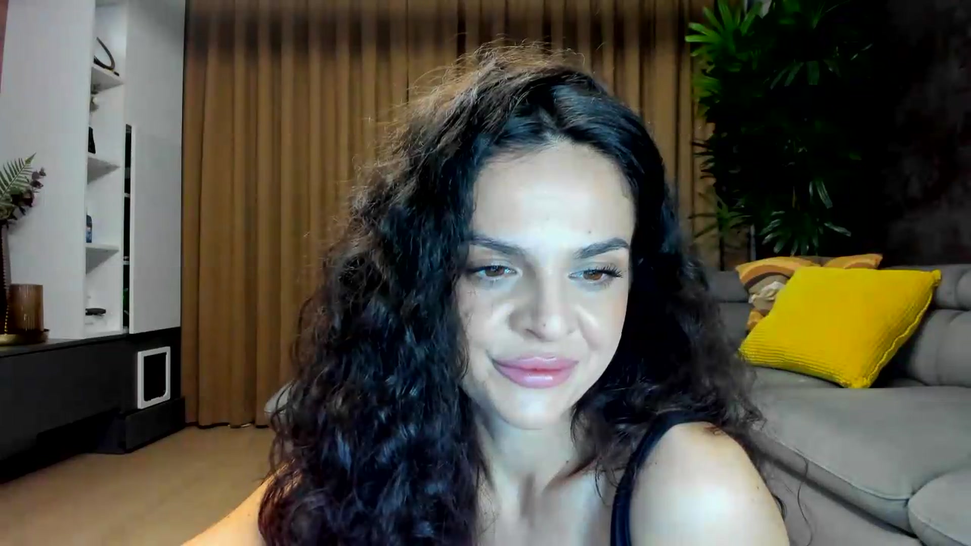 Gallery image thumbnail from CurlyTrouble's myfreecams stream on, 06/21/2026, 24:27 image 8 of 20