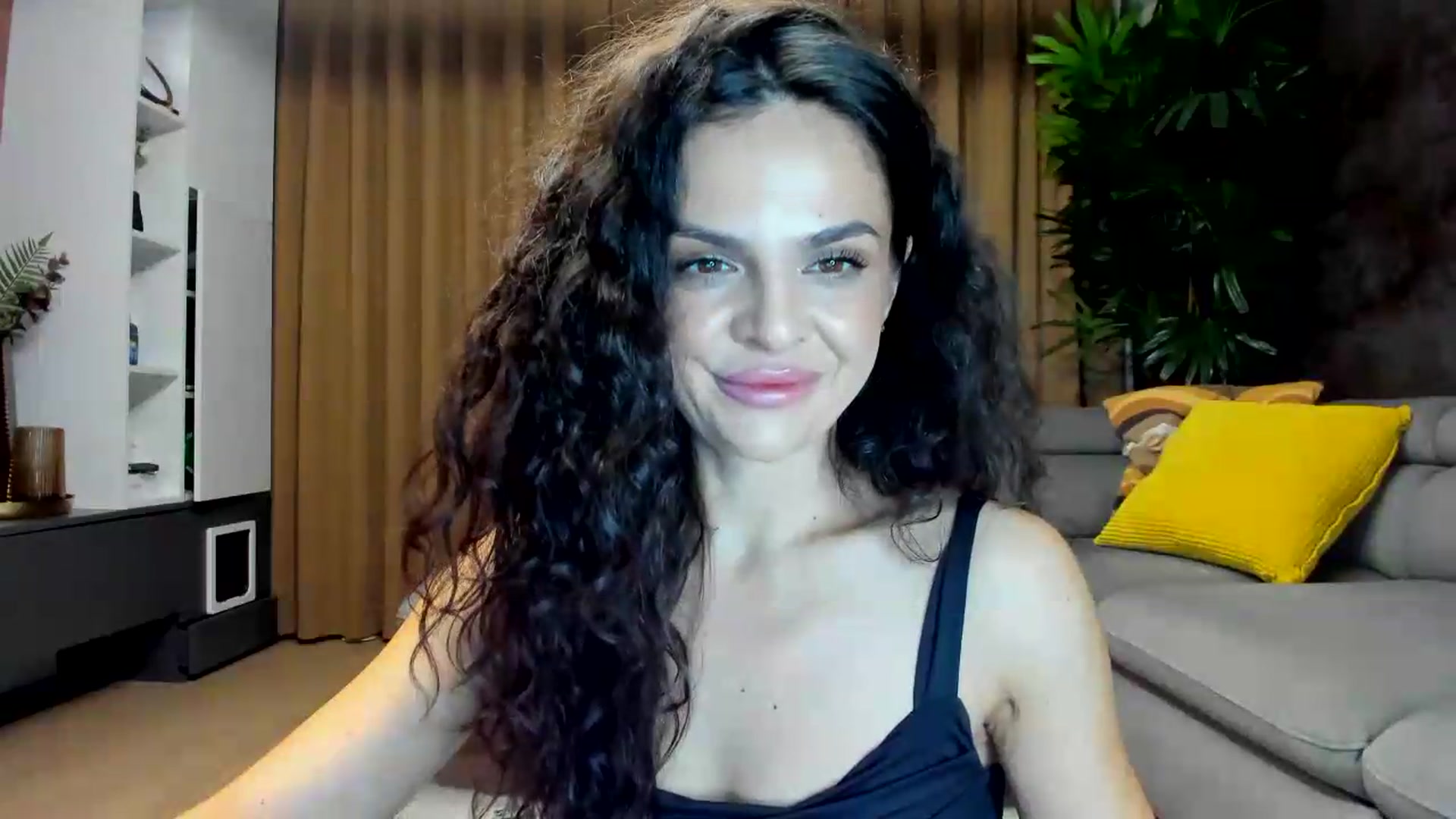 Gallery image thumbnail from CurlyTrouble's myfreecams stream on, 06/21/2026, 24:27 image 15 of 20