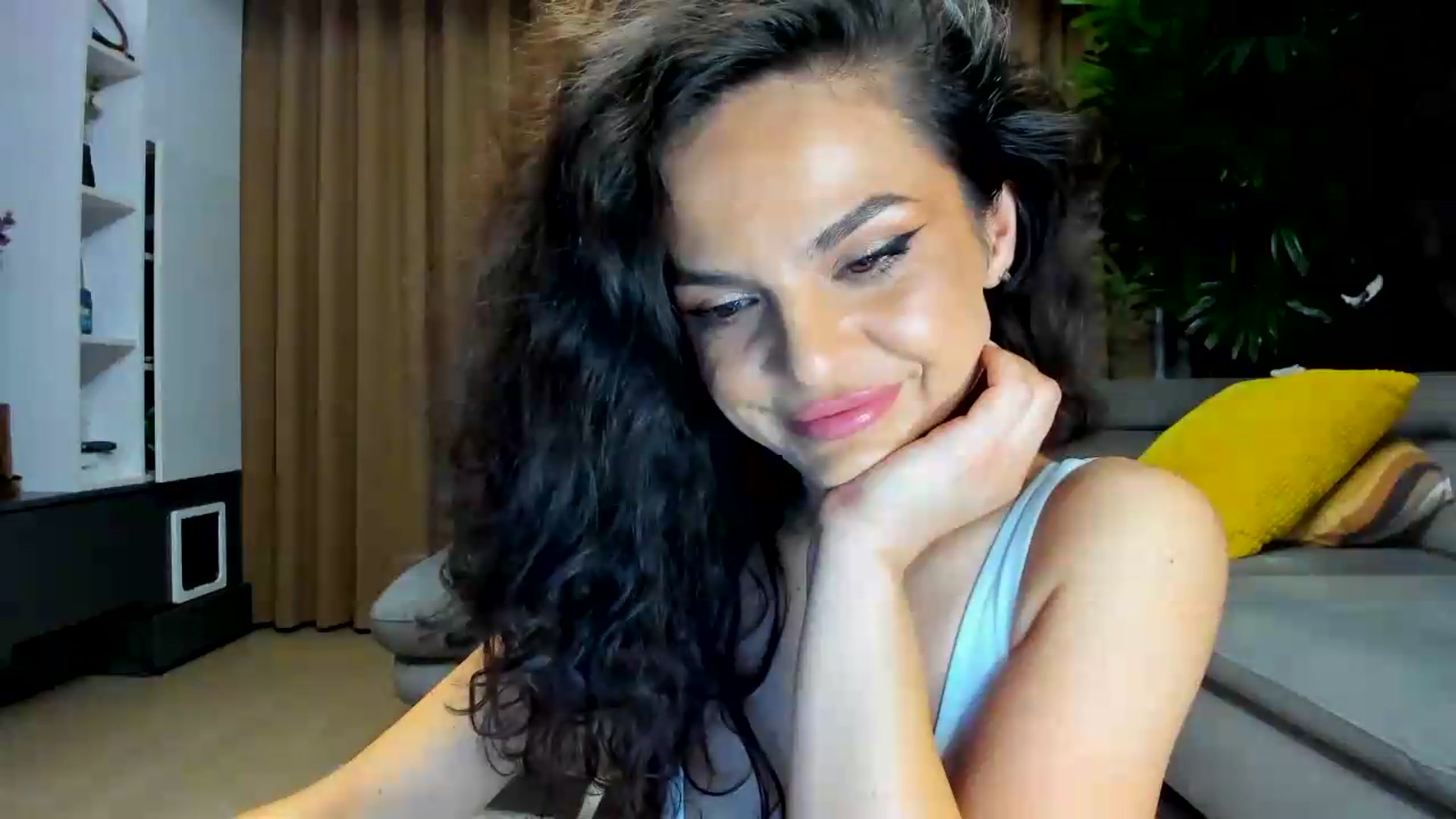 Gallery image thumbnail from CurlyTrouble's myfreecams stream on, 06/22/2026, 24:42 image 15 of 20