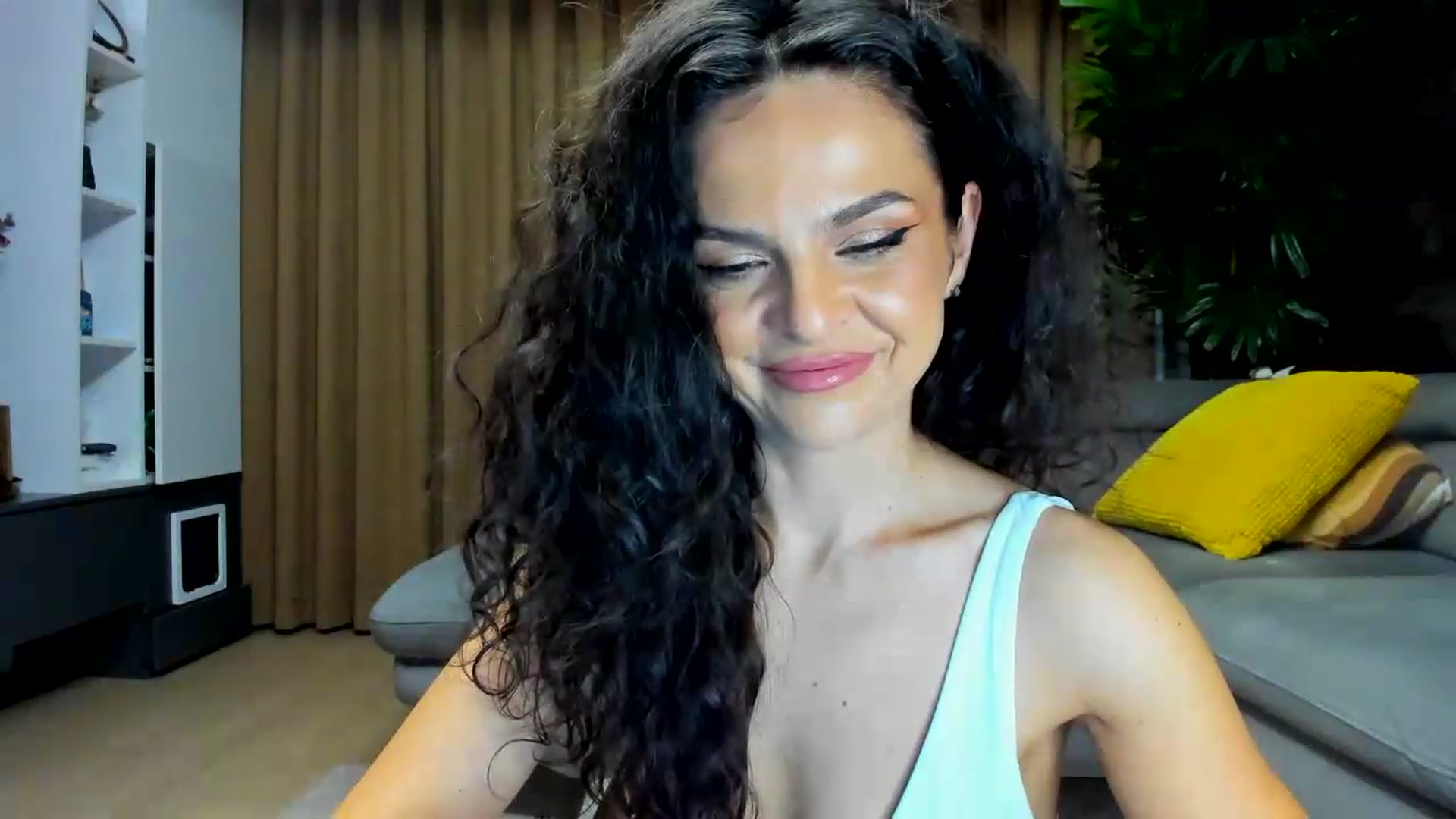 Gallery image thumbnail from CurlyTrouble's myfreecams stream on, 06/22/2026, 24:42 image 18 of 20