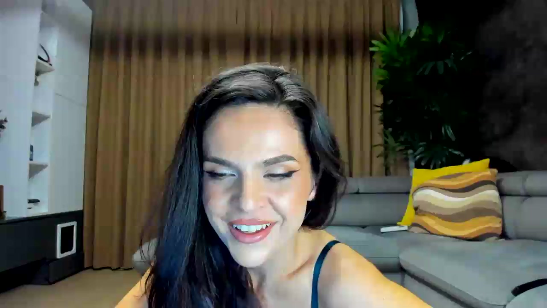 Gallery image thumbnail from CurlyTrouble's myfreecams stream on, 06/23/2026, 21:29 image 18 of 20