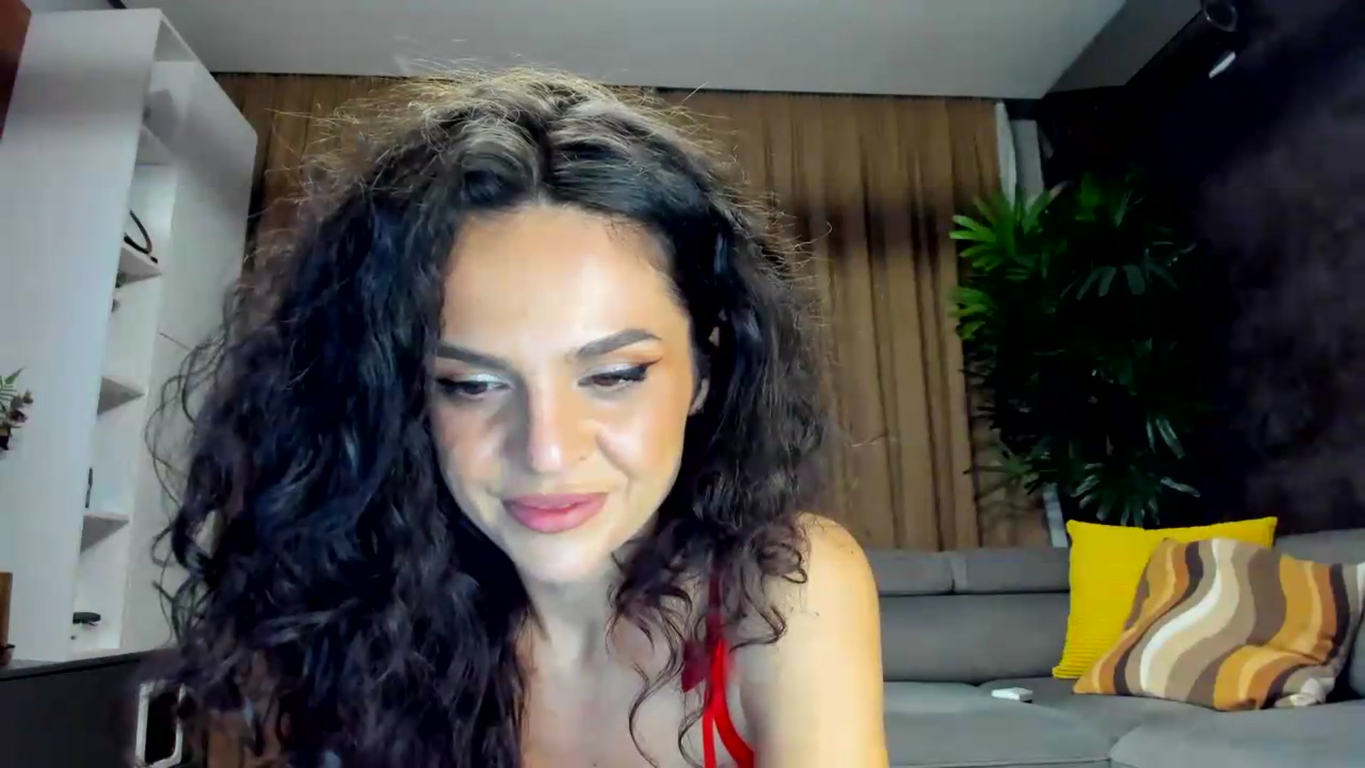 Gallery image thumbnail from CurlyTrouble's myfreecams stream on, 06/28/2026, 24:35 image 11 of 20