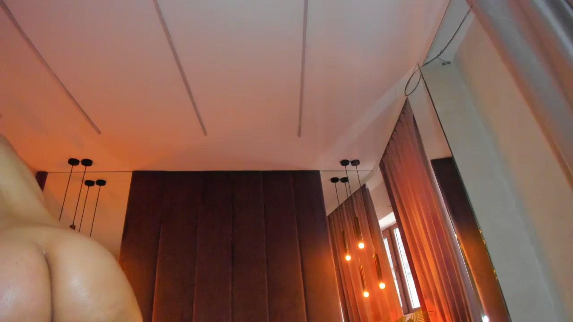 Gallery image thumbnail from Curly_Candace's myfreecams stream on, 04/17/2025, 09:52 image 10 of 20