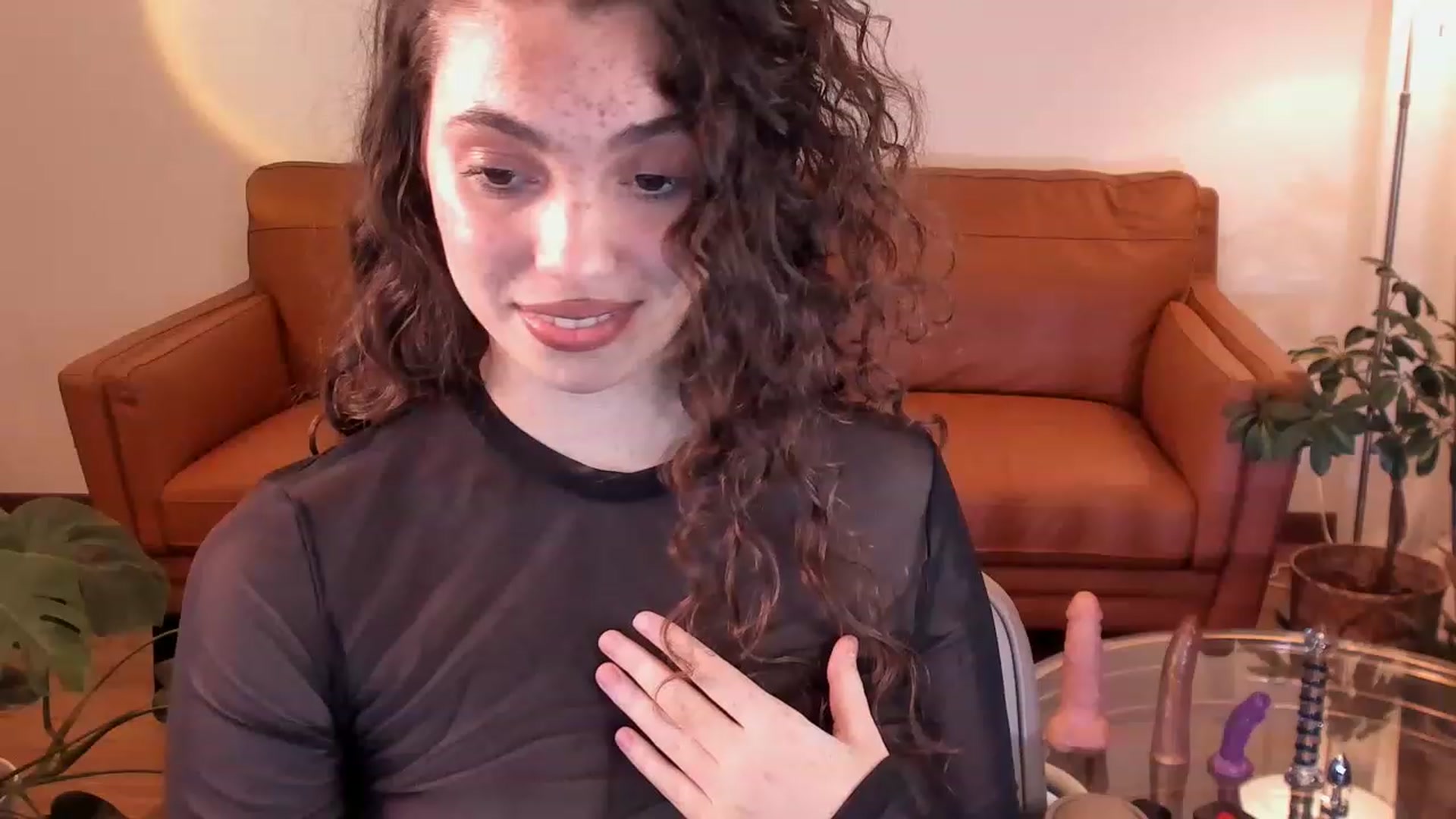 Gallery image thumbnail from Curly_charli's myfreecams stream on, 11/19/2022, 24:10 image 15 of 20