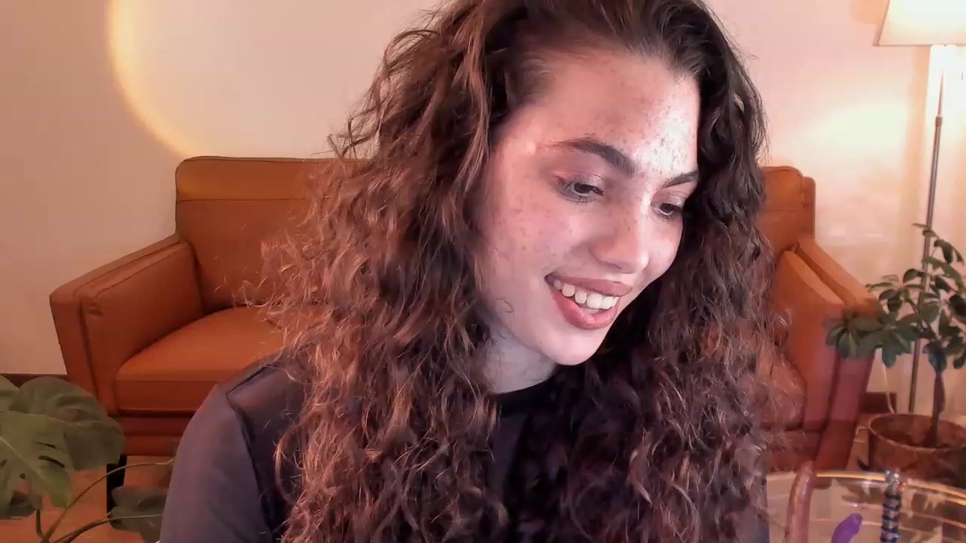 Gallery image thumbnail from Curly_charli's myfreecams stream on, 11/19/2022, 24:10 image 19 of 20