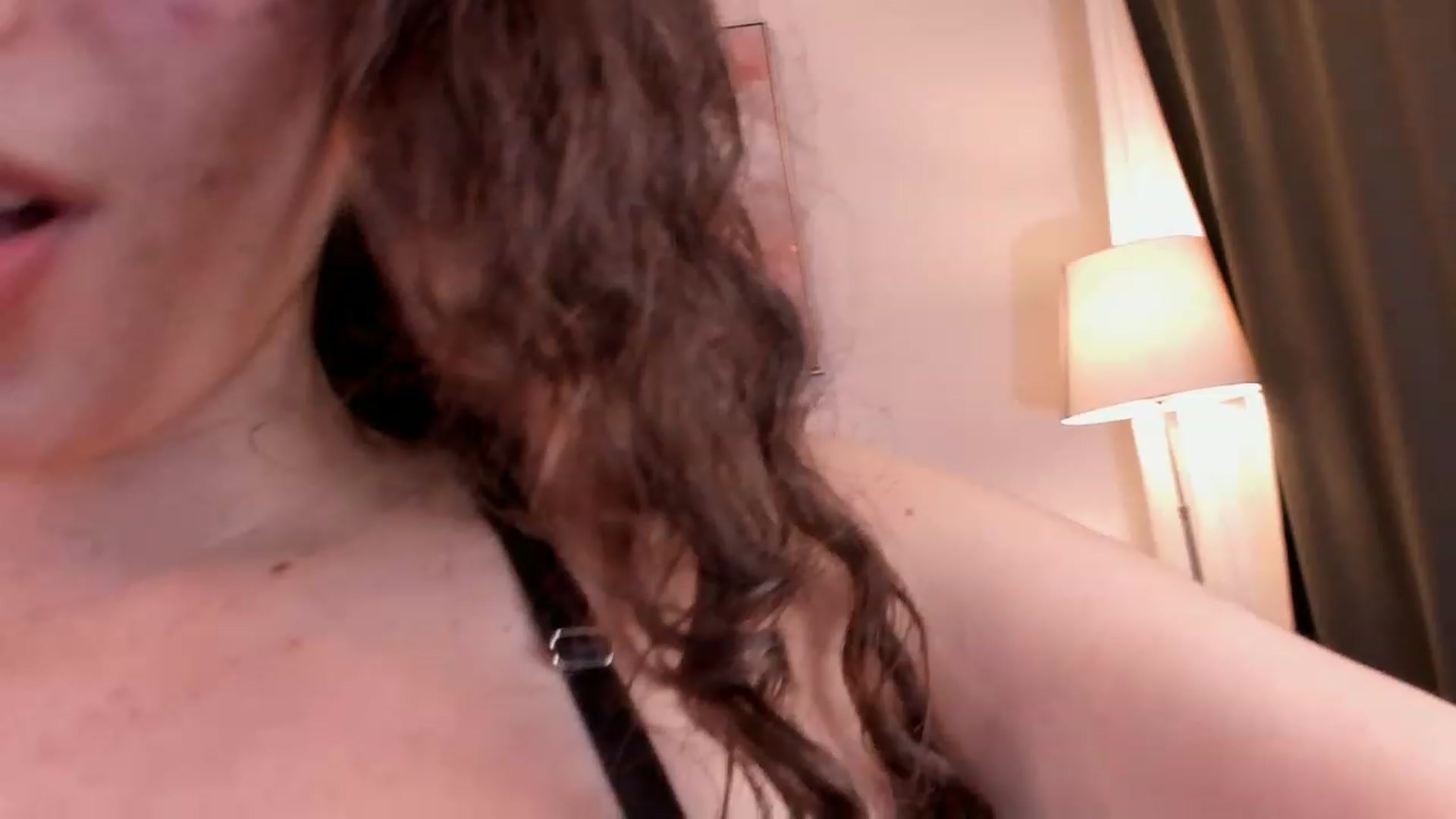 Gallery image thumbnail from Curly_charli's myfreecams stream on, 11/20/2022, 01:46 image 4 of 20