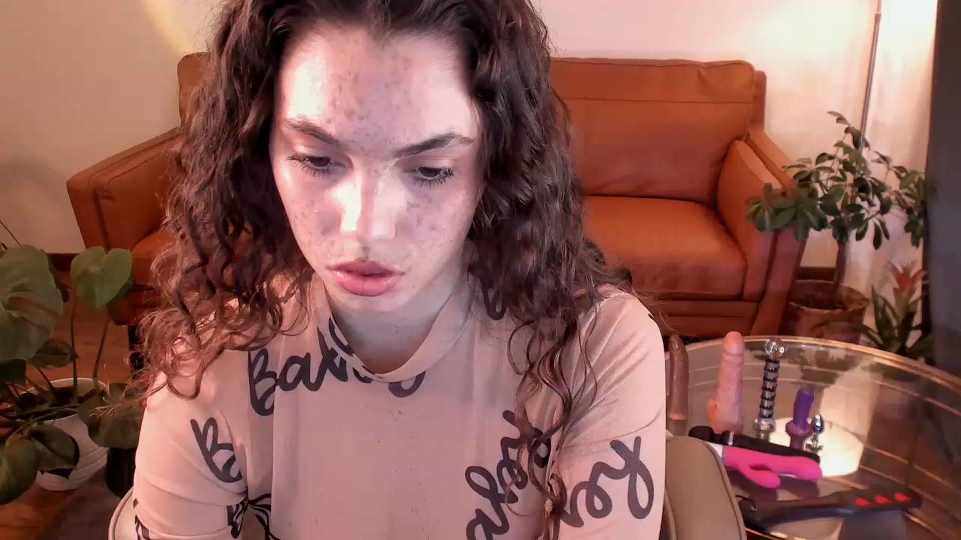 Gallery image thumbnail from Curly_charli's myfreecams stream on, 11/22/2022, 24:44 image 17 of 20