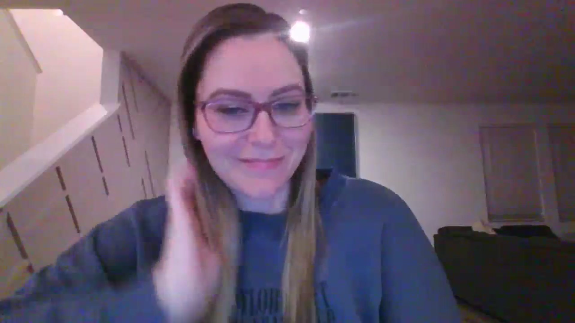 Gallery image thumbnail from CurvyCutie21's myfreecams stream on, 09/18/2023, 07:32 image 5 of 20