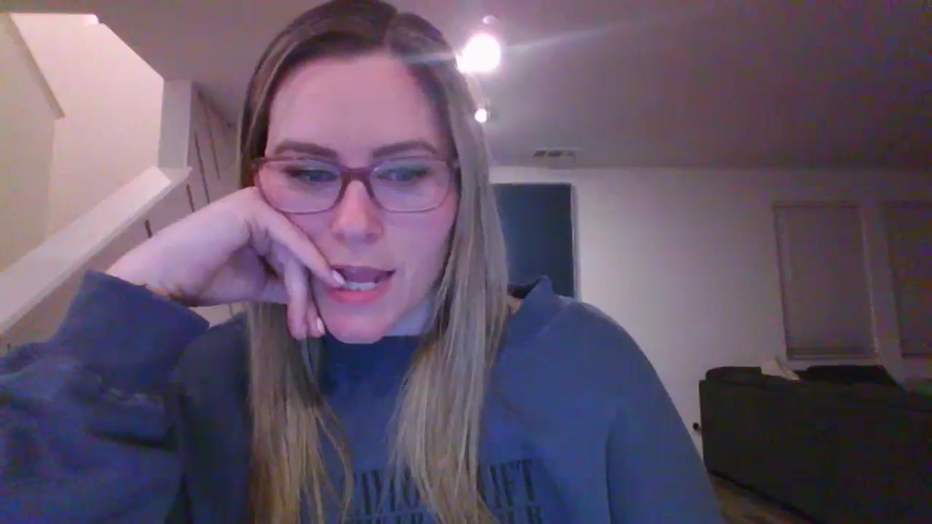 Gallery image thumbnail from CurvyCutie21's myfreecams stream on, 09/18/2023, 07:32 image 20 of 20