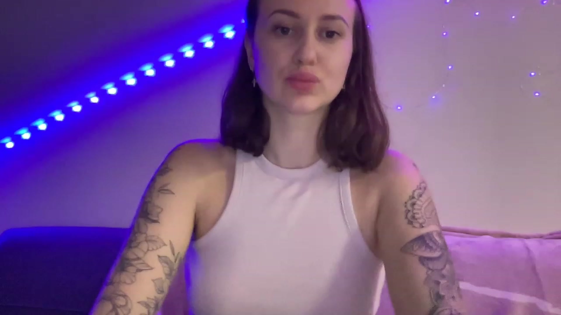Gallery image thumbnail from Curvy_Bae's myfreecams stream on, 11/23/2022, 22:02 image 2 of 20