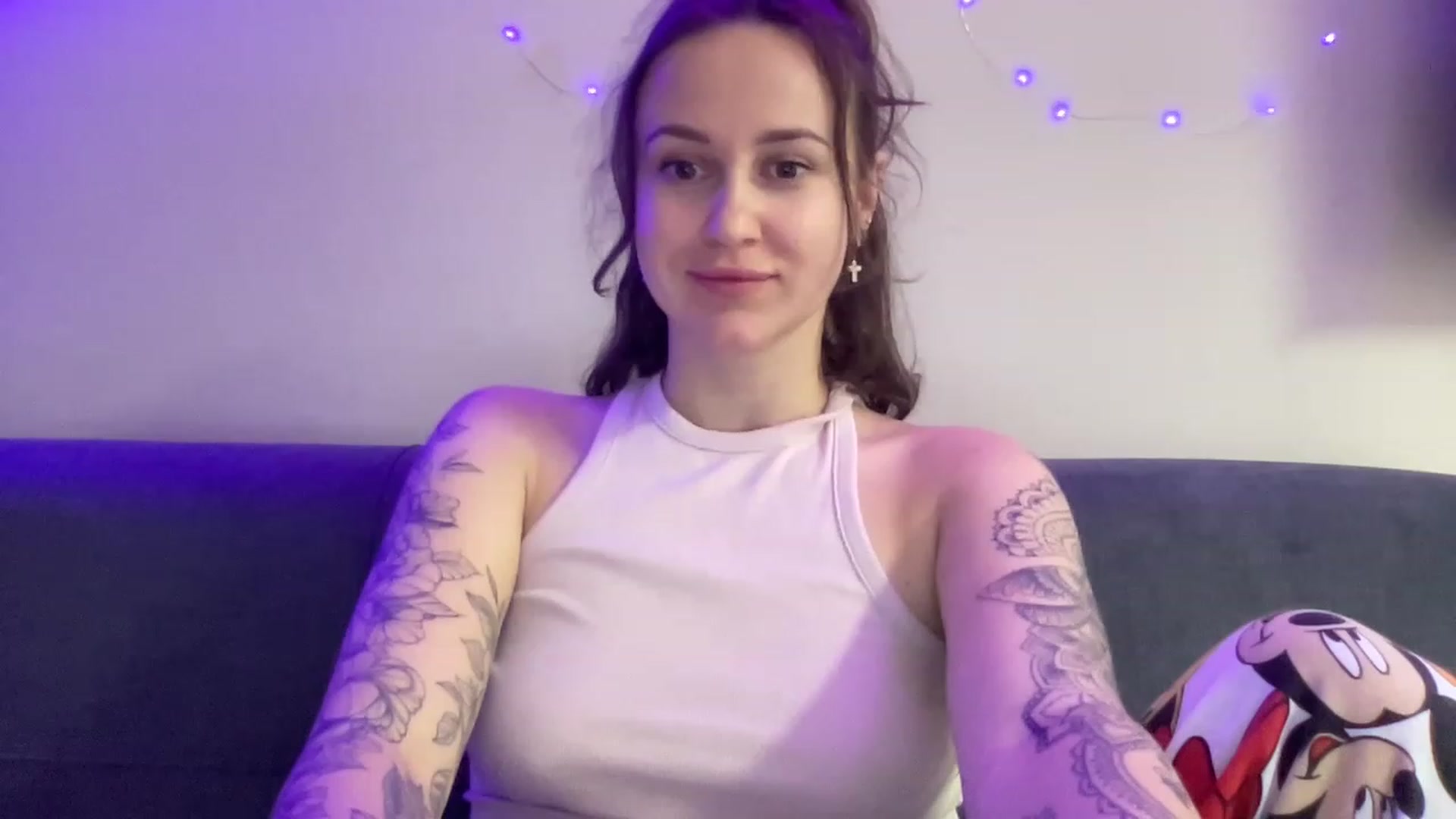 Gallery image thumbnail from Curvy_Bae's myfreecams stream on, 12/05/2022, 17:48 image 1 of 20
