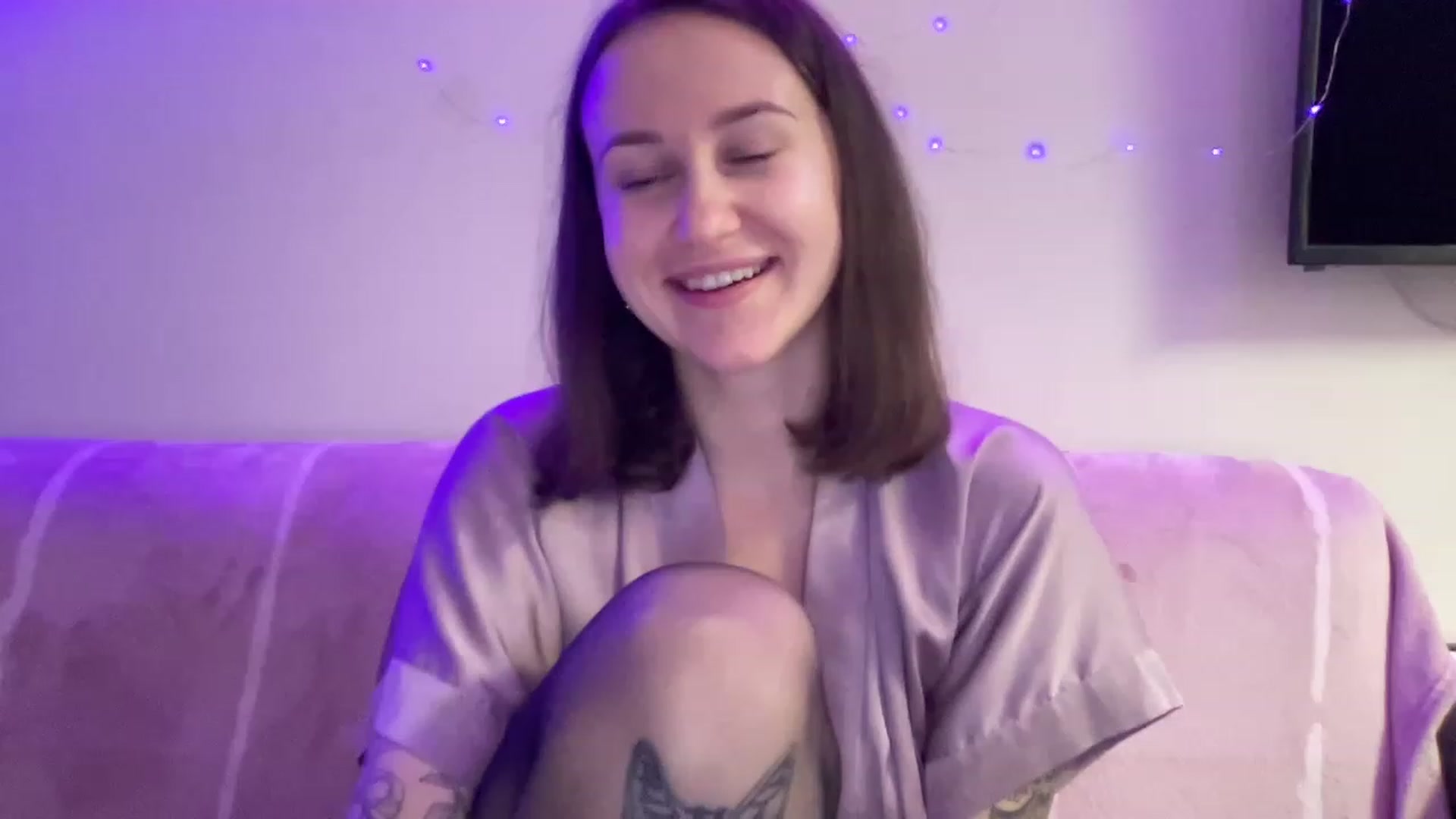 Gallery image thumbnail from Curvy_Bae's myfreecams stream on, 12/07/2022, 20:06 image 11 of 20