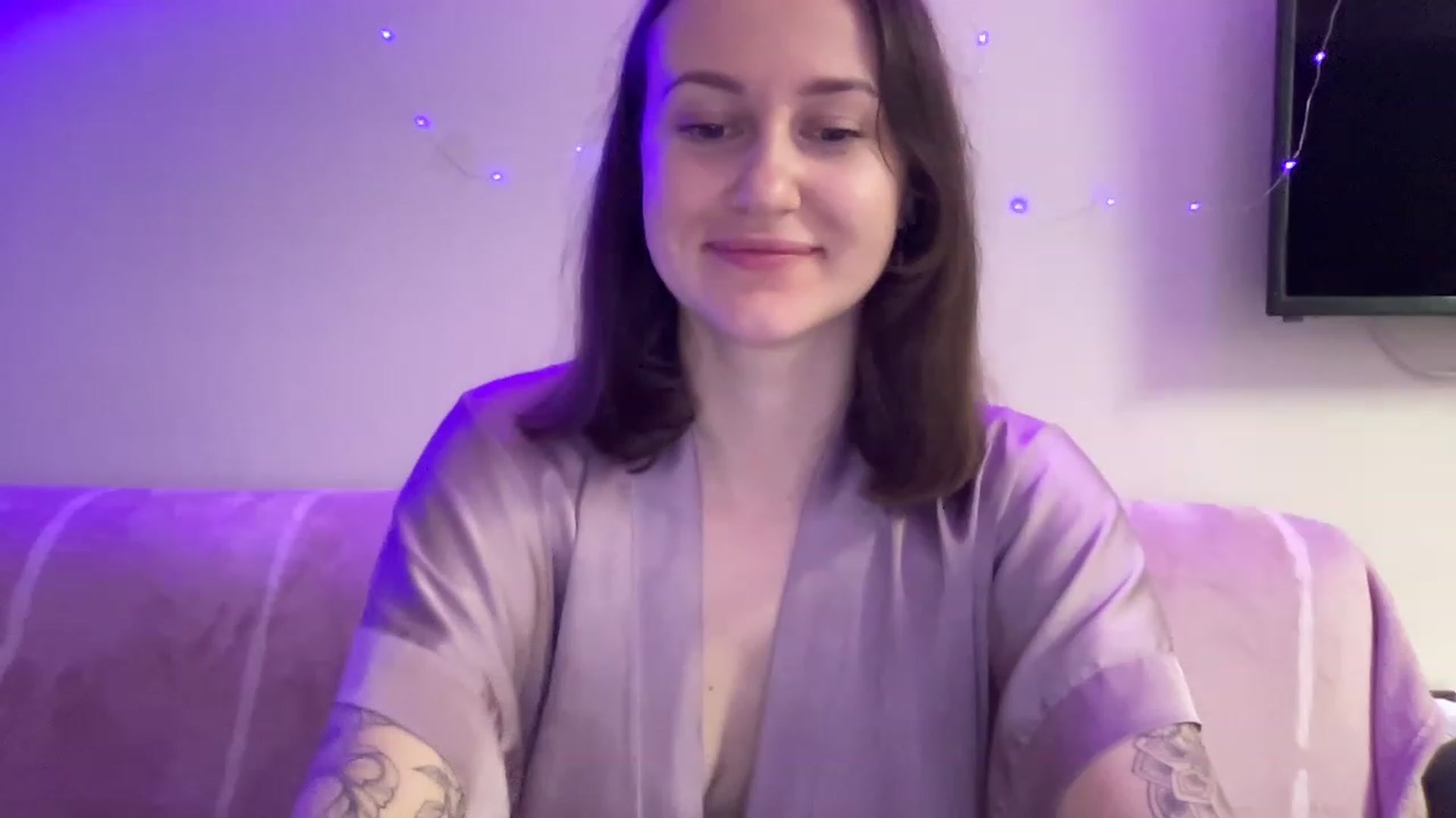 Gallery image thumbnail from Curvy_Bae's myfreecams stream on, 12/07/2022, 20:06 image 5 of 20