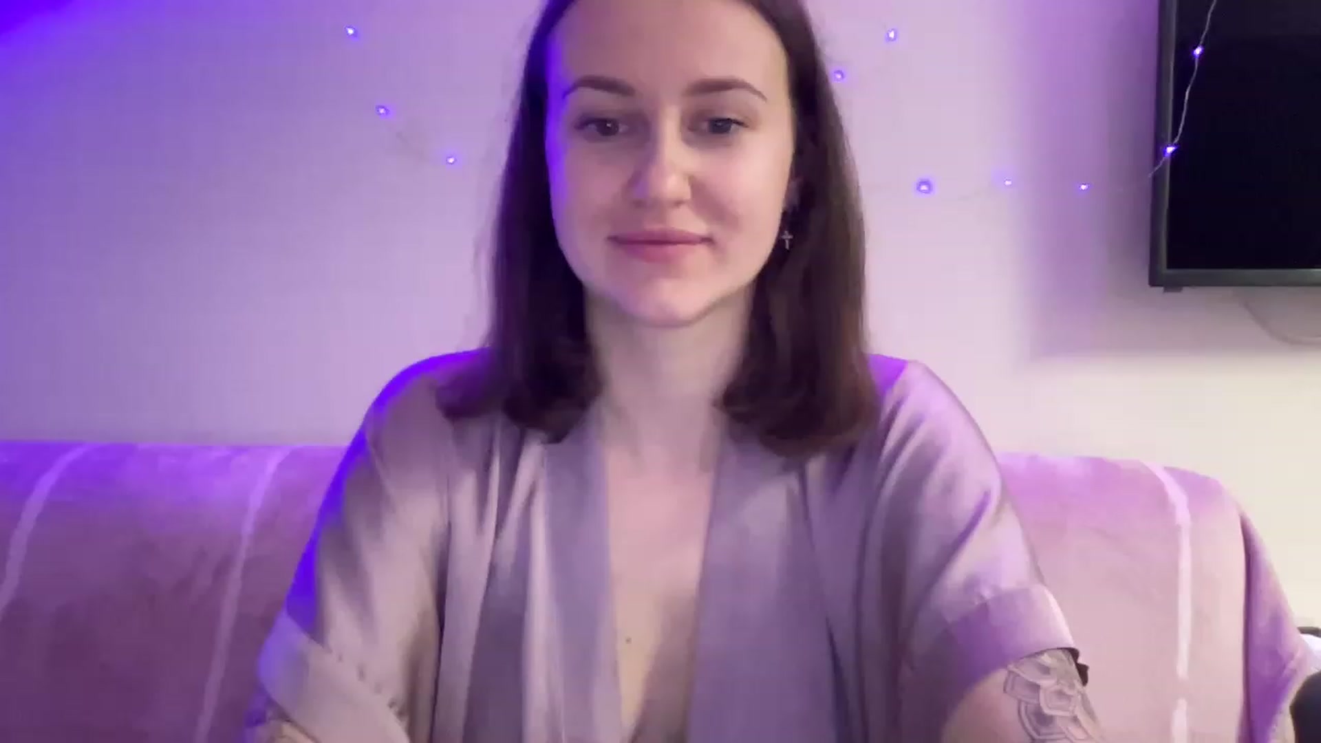 Gallery image thumbnail from Curvy_Bae's myfreecams stream on, 12/07/2022, 20:06 image 6 of 20