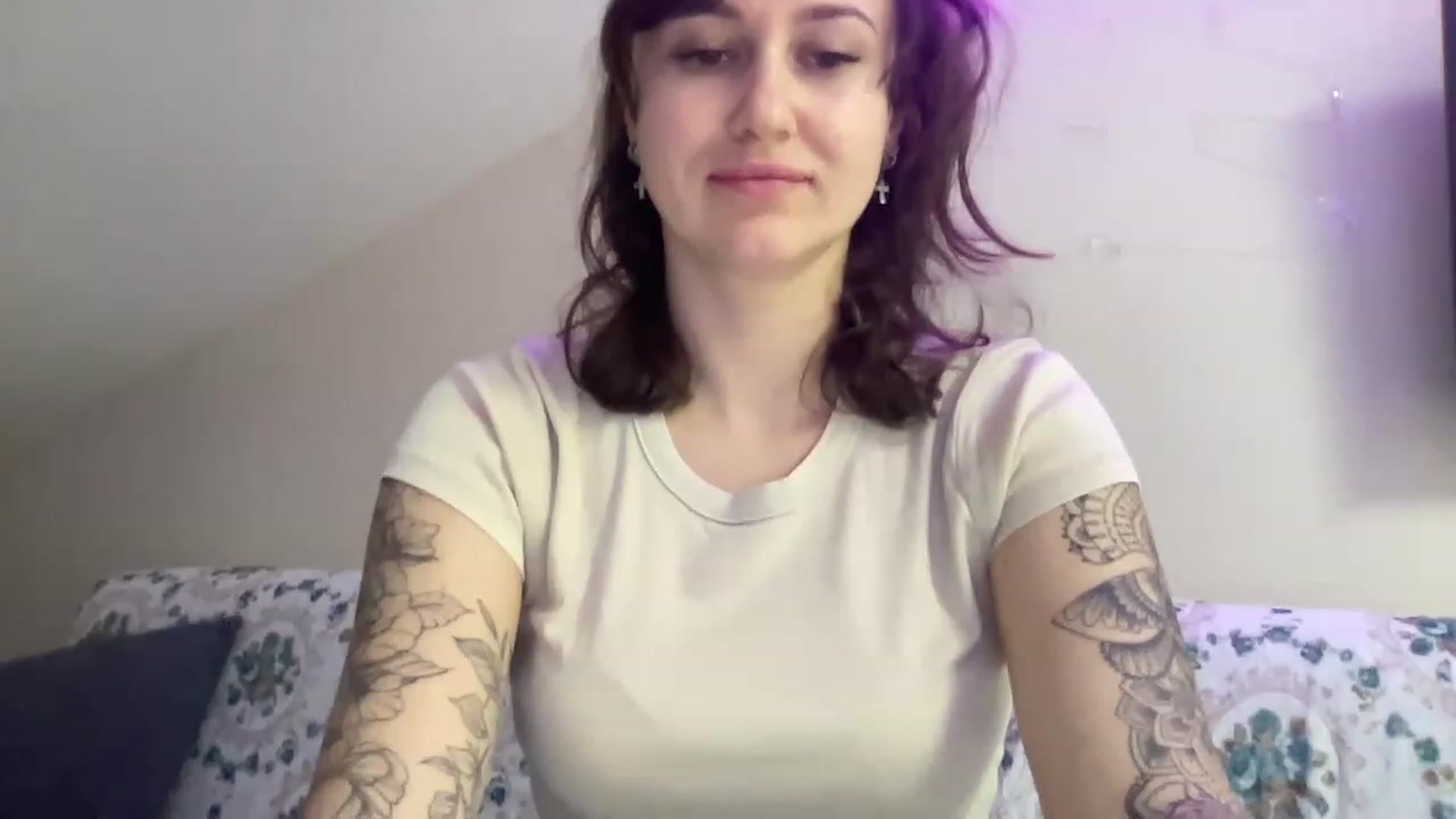 Gallery image thumbnail from Curvy_Bae's myfreecams stream on, 01/25/2023, 18:53 image 11 of 20