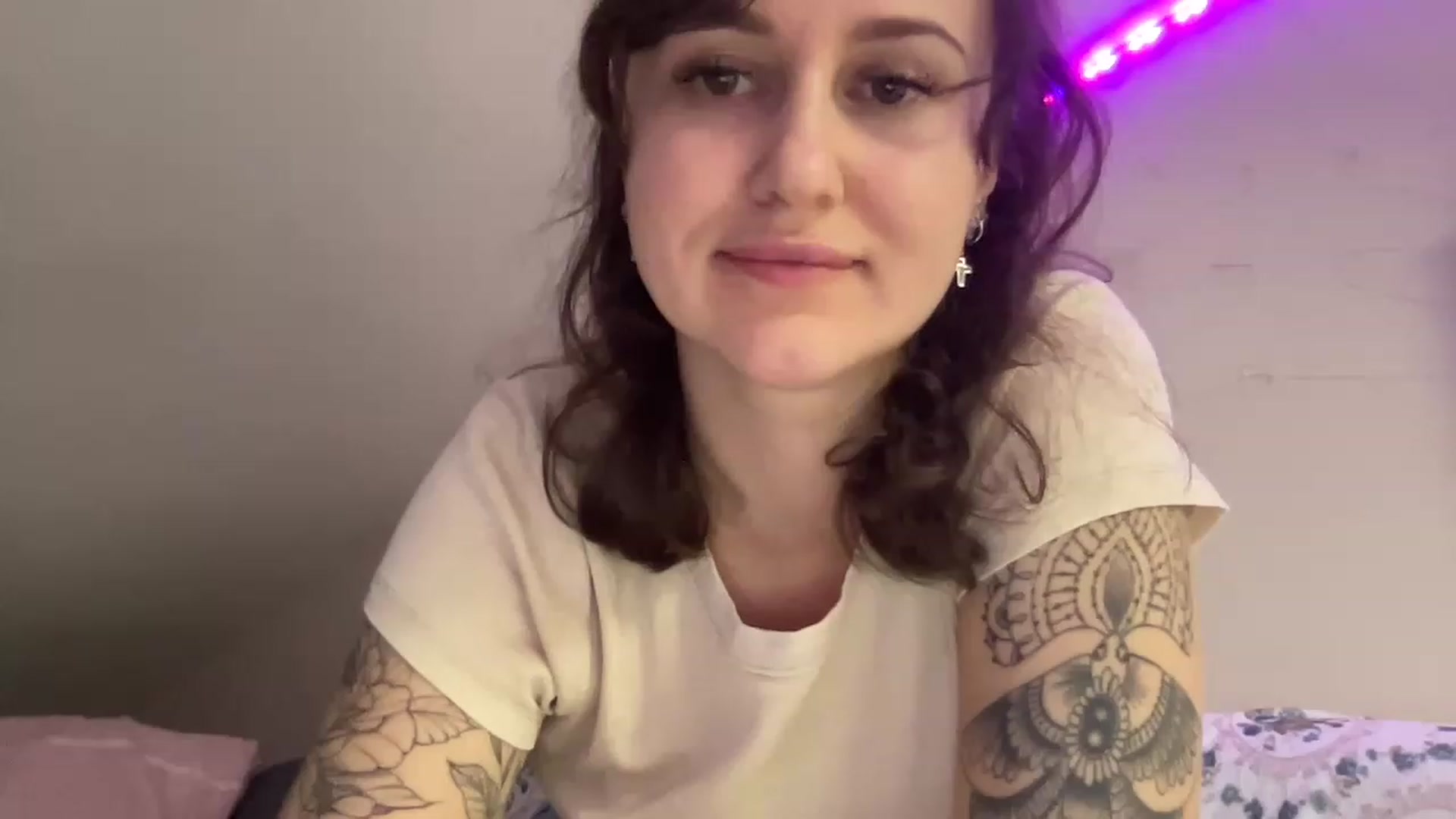 Gallery image thumbnail from Curvy_Bae's myfreecams stream on, 01/25/2023, 18:53 image 12 of 20