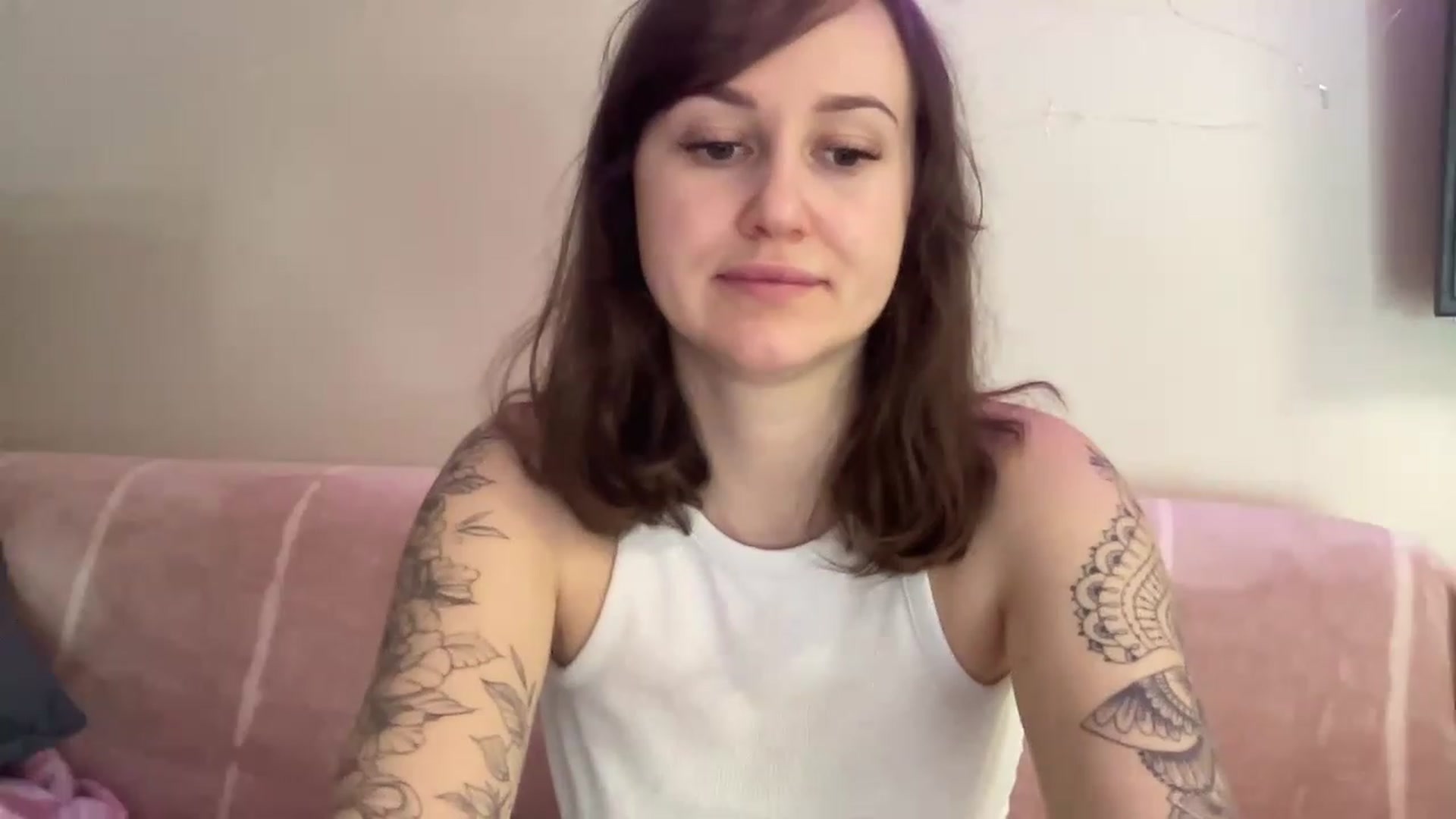 Gallery image thumbnail from Curvy_Bae's myfreecams stream on, 01/31/2023, 18:01 image 20 of 20