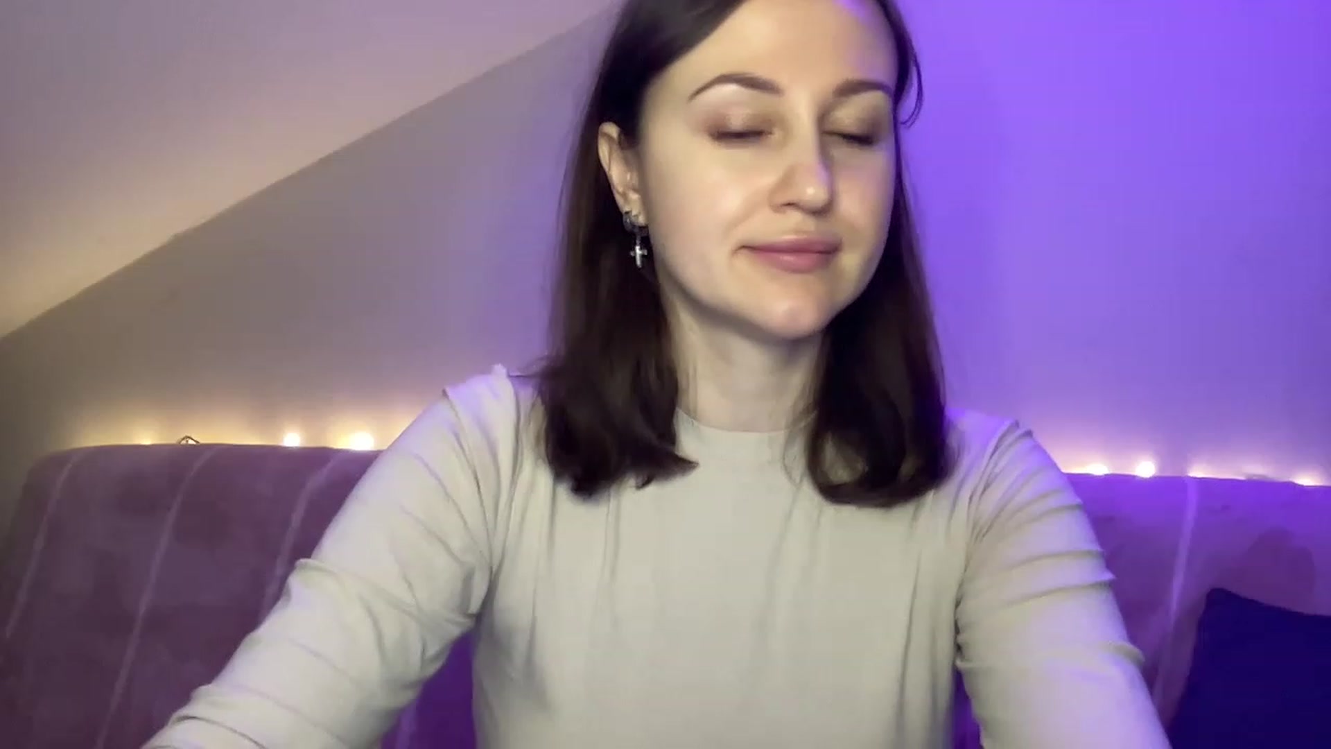 Gallery image thumbnail from Curvy_Bae's myfreecams stream on, 02/05/2023, 16:27 image 17 of 20