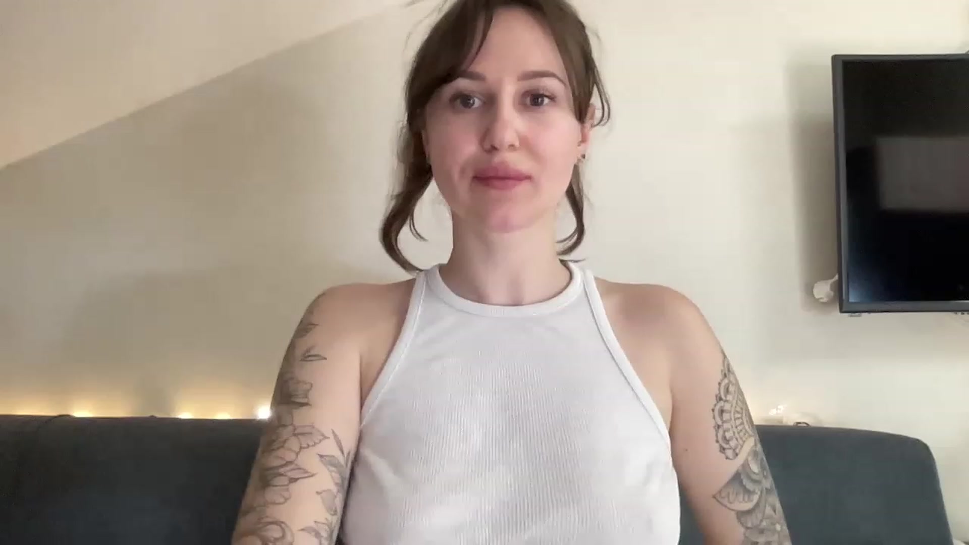 Gallery image thumbnail from Curvy_Bae's myfreecams stream on, 03/04/2023, 17:11 image 20 of 20