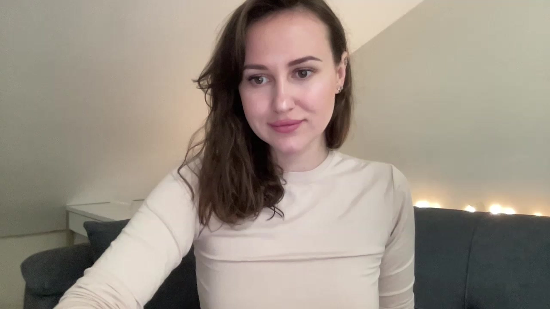 Gallery image thumbnail from Curvy_Bae's myfreecams stream on, 04/22/2023, 18:25 image 9 of 20