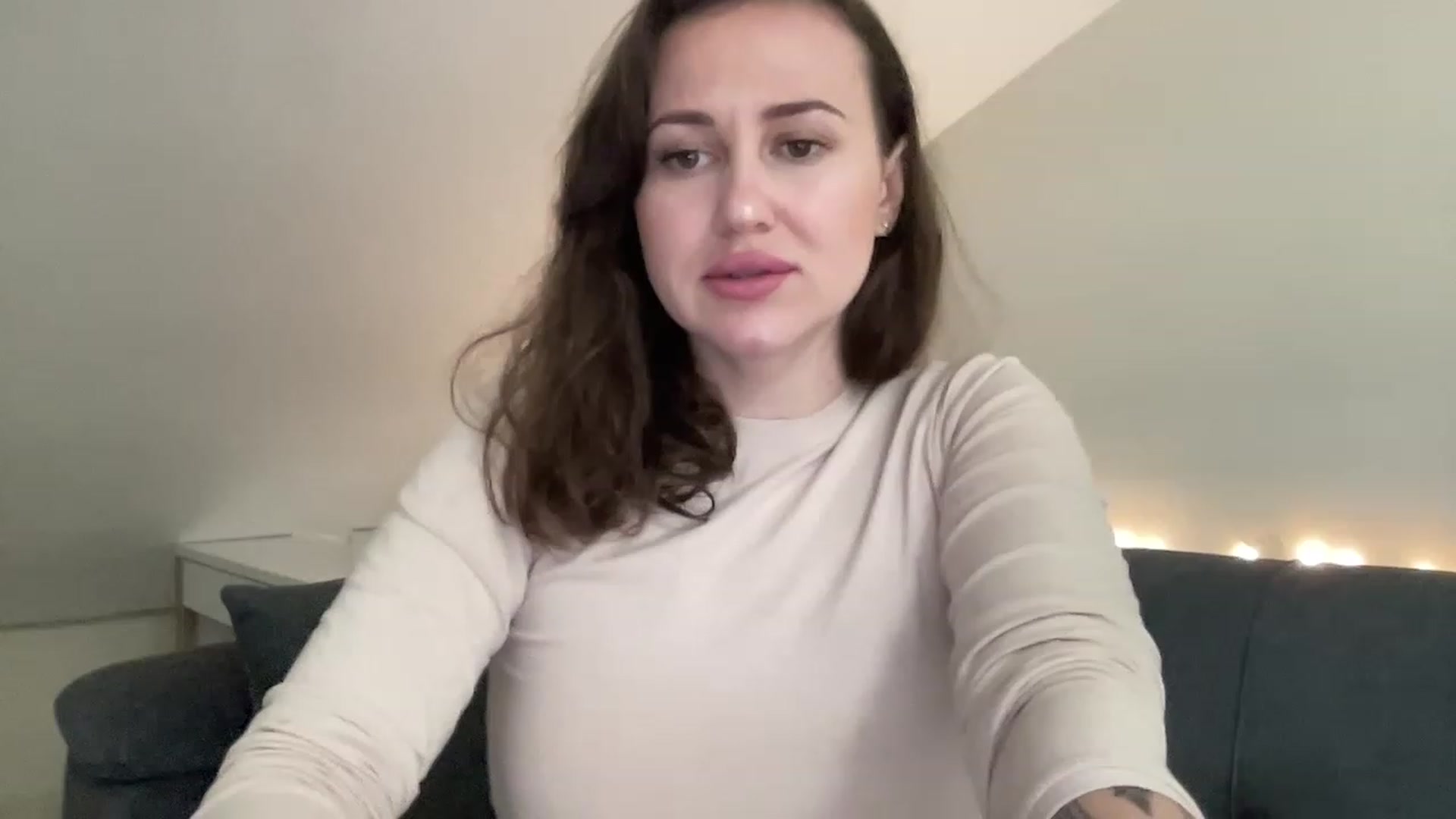 Gallery image thumbnail from Curvy_Bae's myfreecams stream on, 04/22/2023, 18:25 image 19 of 20