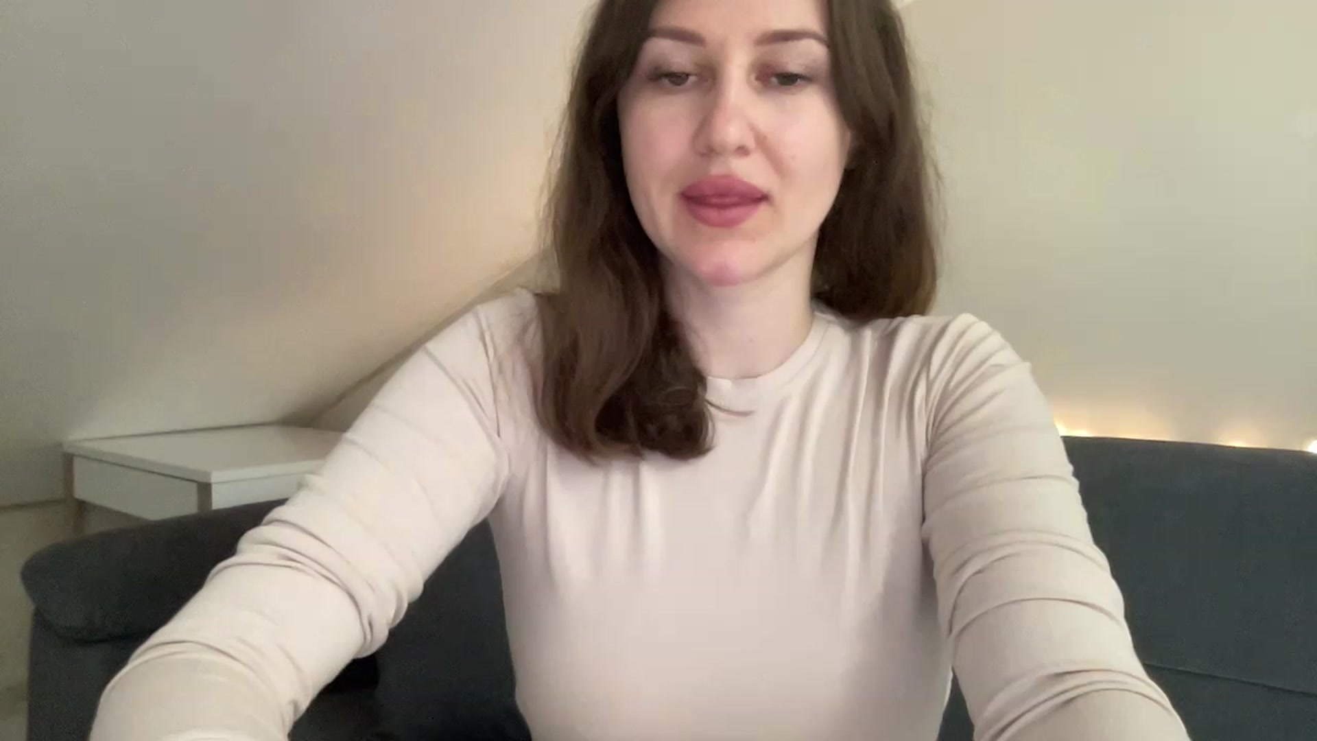 Gallery image thumbnail from Curvy_Bae's myfreecams stream on, 05/04/2023, 13:47 image 13 of 20