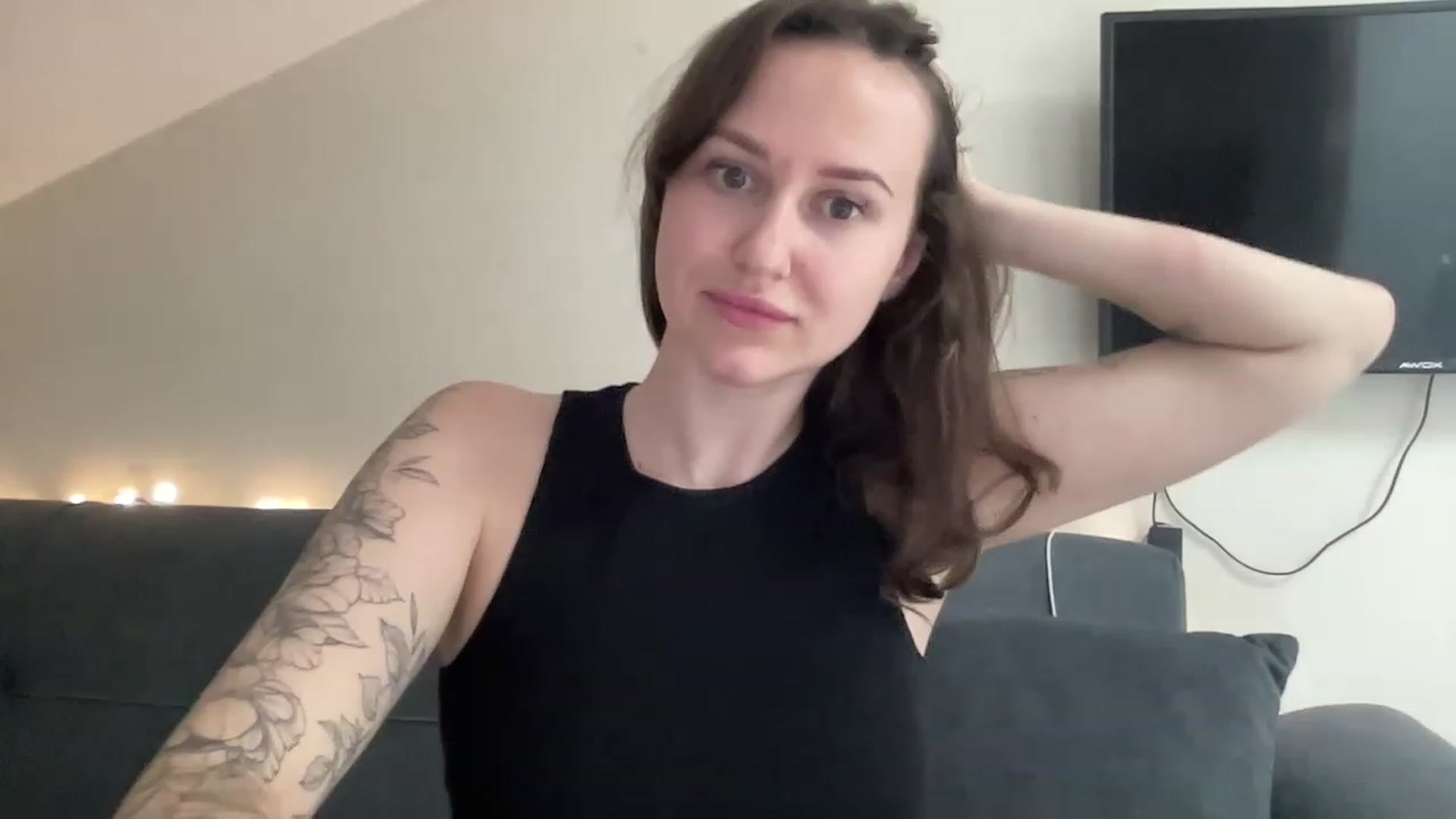 Gallery image thumbnail from Curvy_Bae's myfreecams stream on, 05/06/2023, 11:36 image 12 of 20