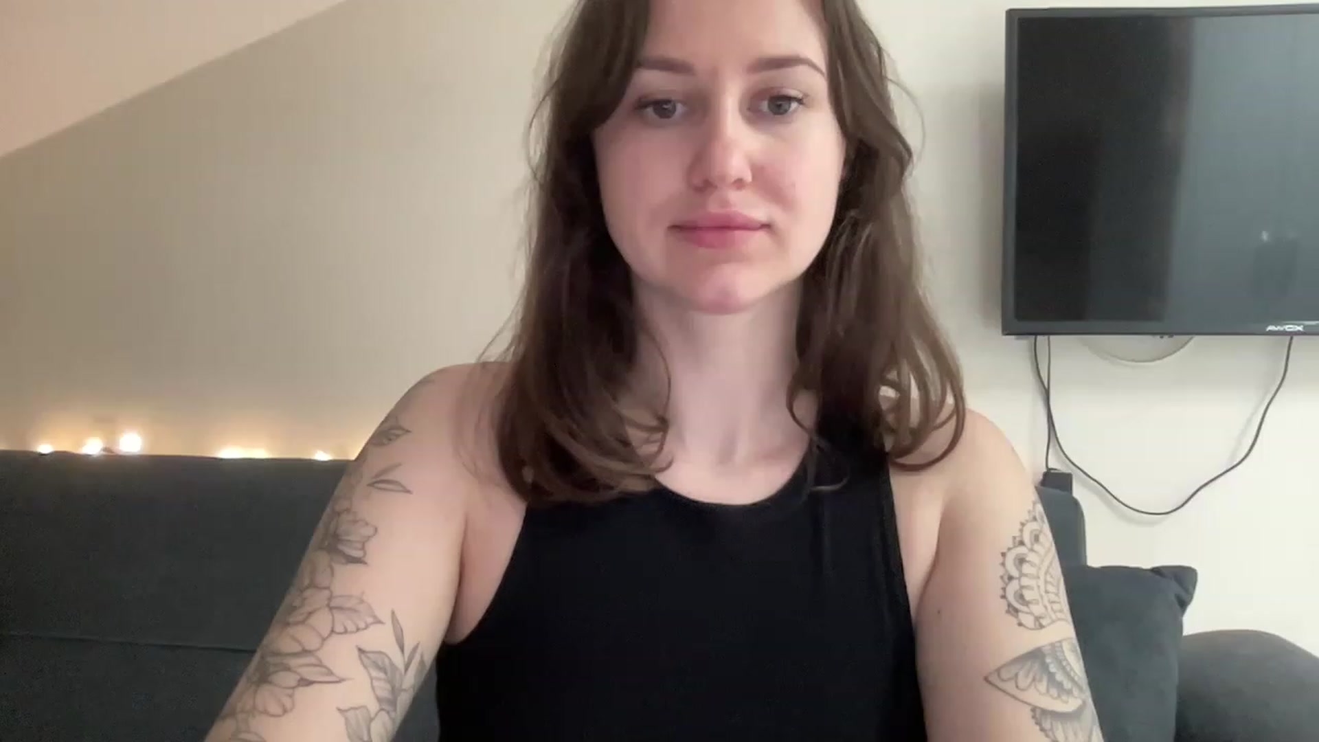 Gallery image thumbnail from Curvy_Bae's myfreecams stream on, 05/06/2023, 11:36 image 20 of 20