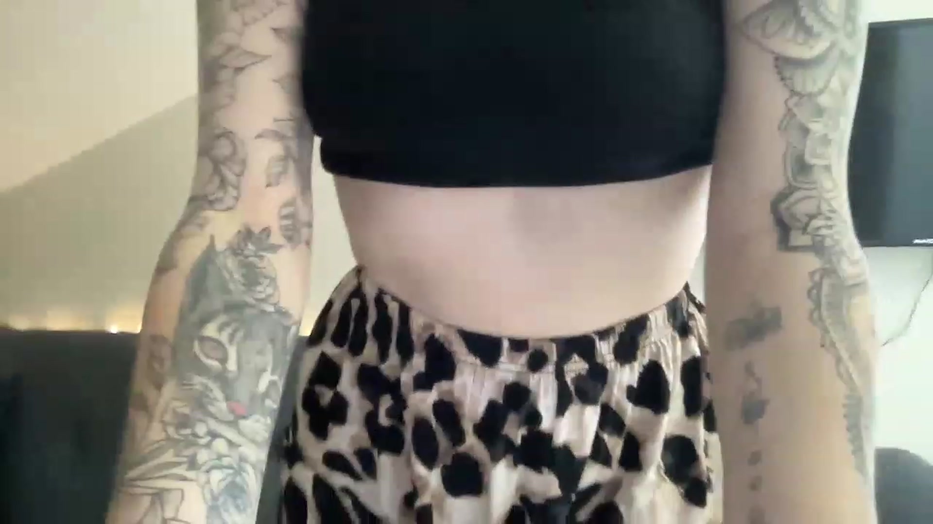 Gallery image thumbnail from Curvy_Bae's myfreecams stream on, 05/06/2023, 11:36 image 6 of 20