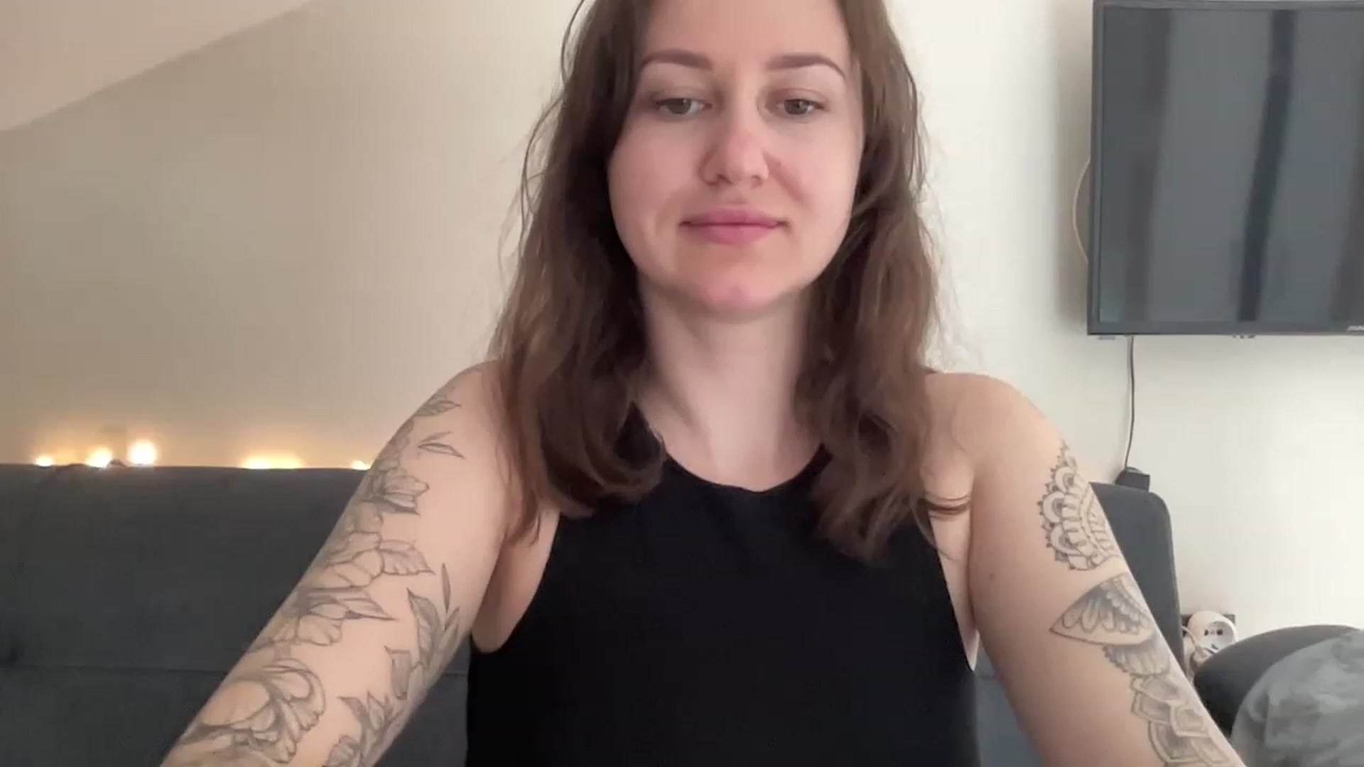 Gallery image thumbnail from Curvy_Bae's myfreecams stream on, 05/14/2023, 09:02 image 1 of 20