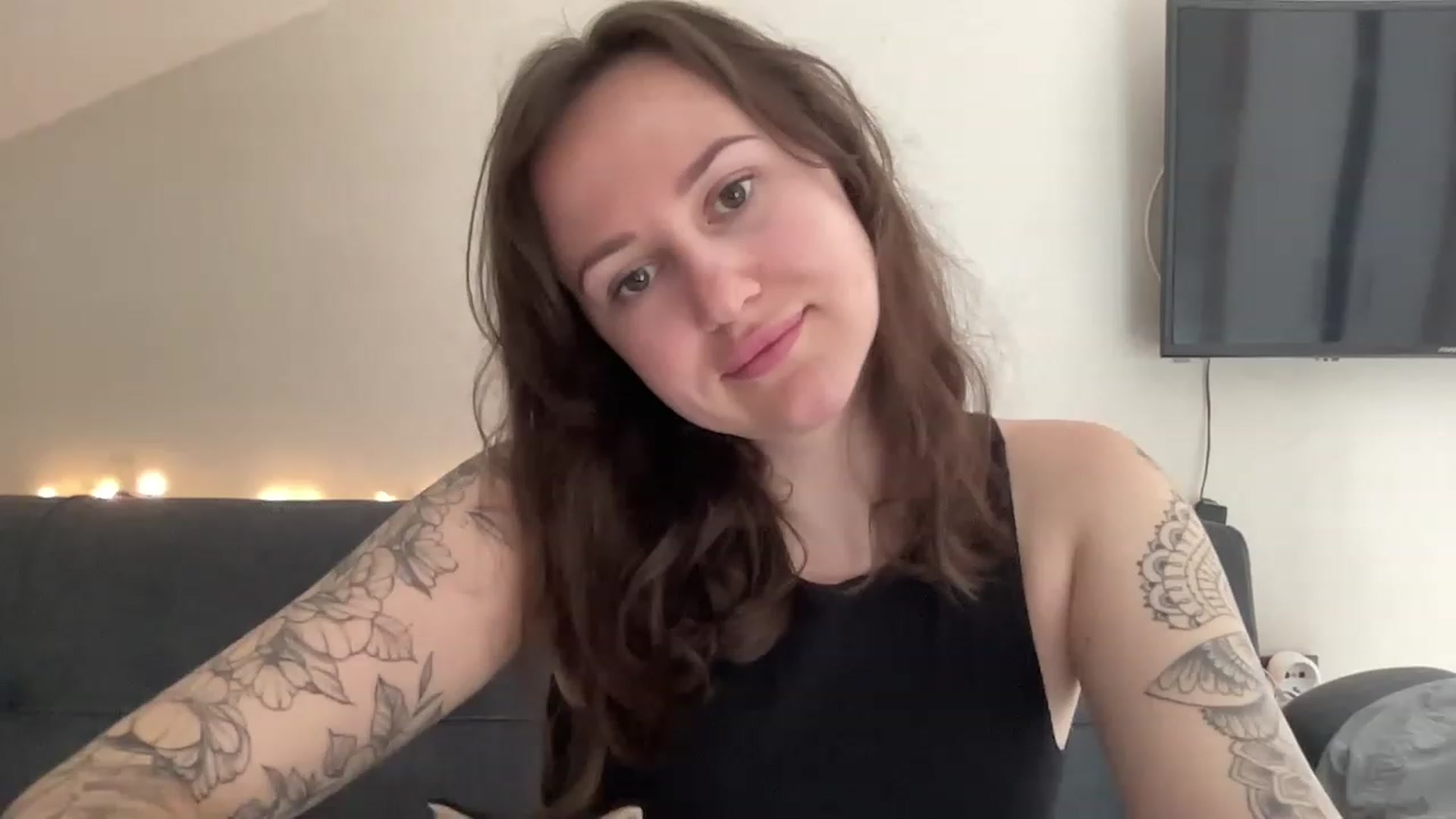 Gallery image thumbnail from Curvy_Bae's myfreecams stream on, 05/14/2023, 09:02 image 11 of 20