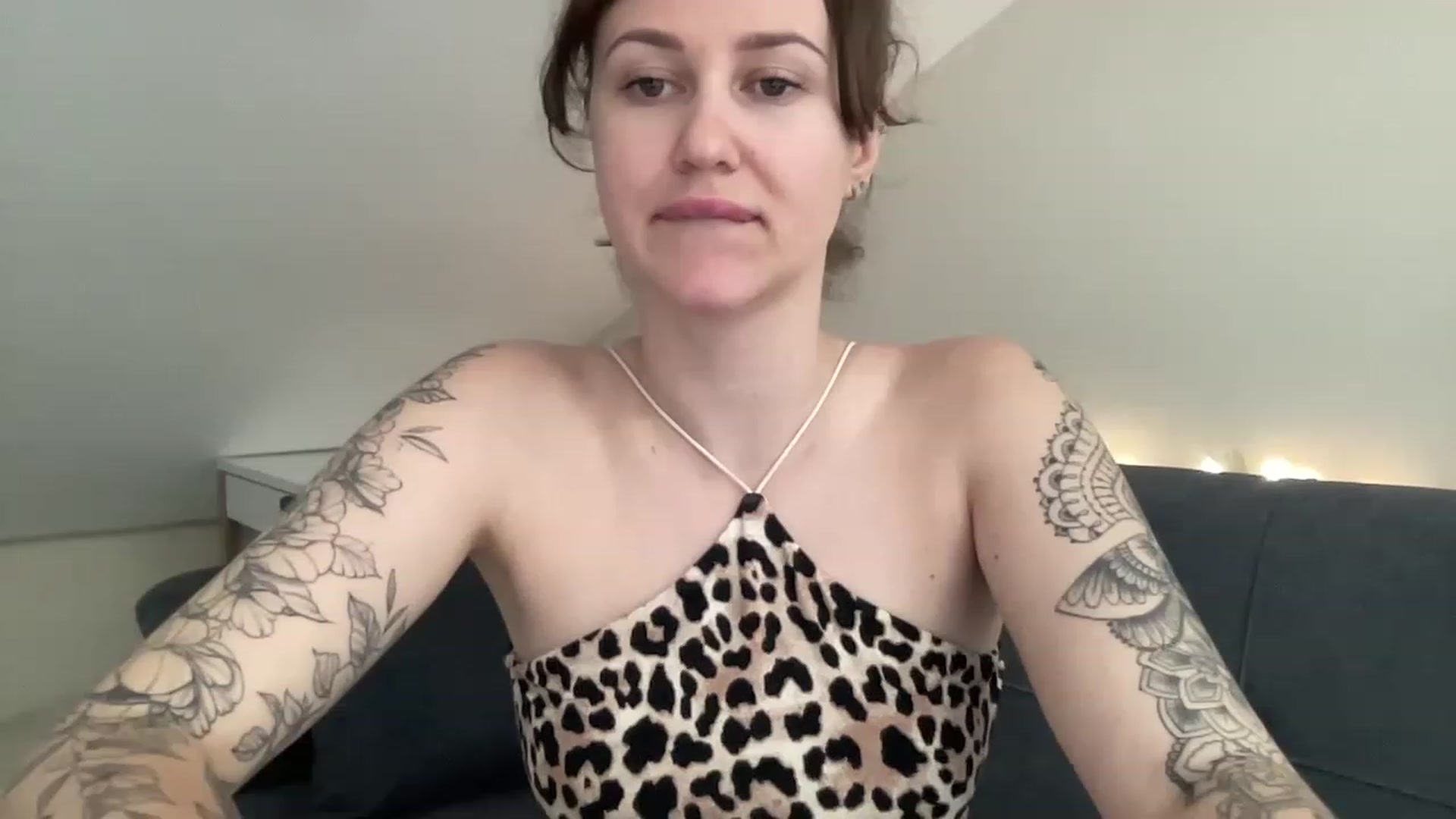 Gallery image thumbnail from Curvy_Bae's myfreecams stream on, 05/20/2023, 13:51 image 17 of 20