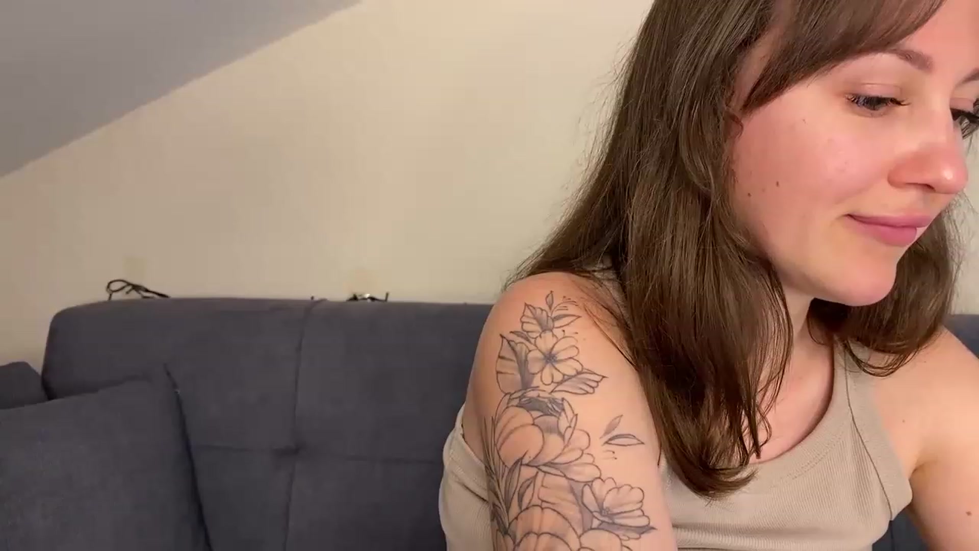 Gallery image thumbnail from Curvy_Bae's myfreecams stream on, 06/22/2023, 11:18 image 20 of 20