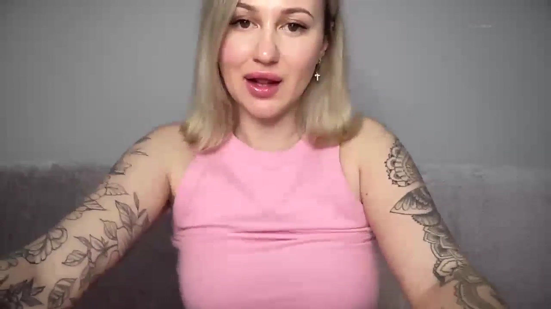 Gallery image thumbnail from Curvy_Bae's myfreecams stream on, 03/27/2024, 19:06 image 3 of 20
