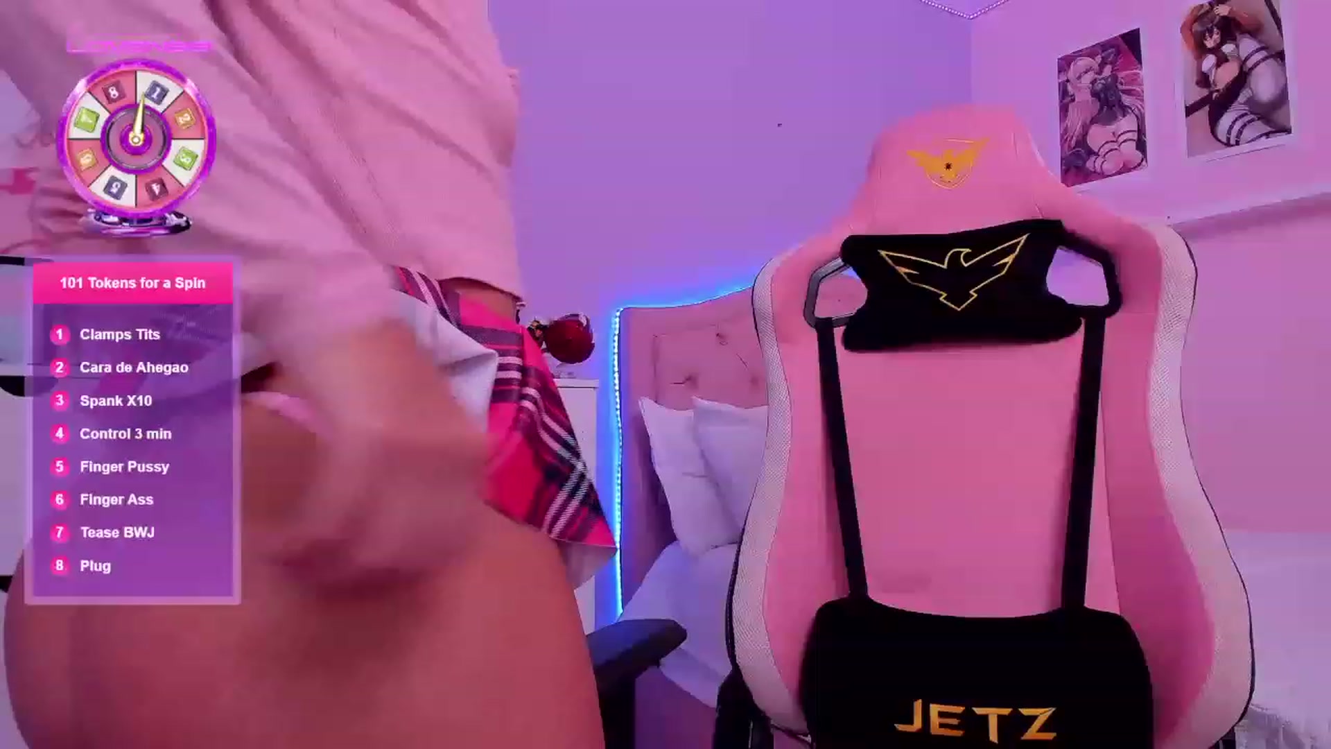 Gallery image thumbnail from Curvy_Girl_'s myfreecams stream on, 12/07/2022, 03:35 image 13 of 20