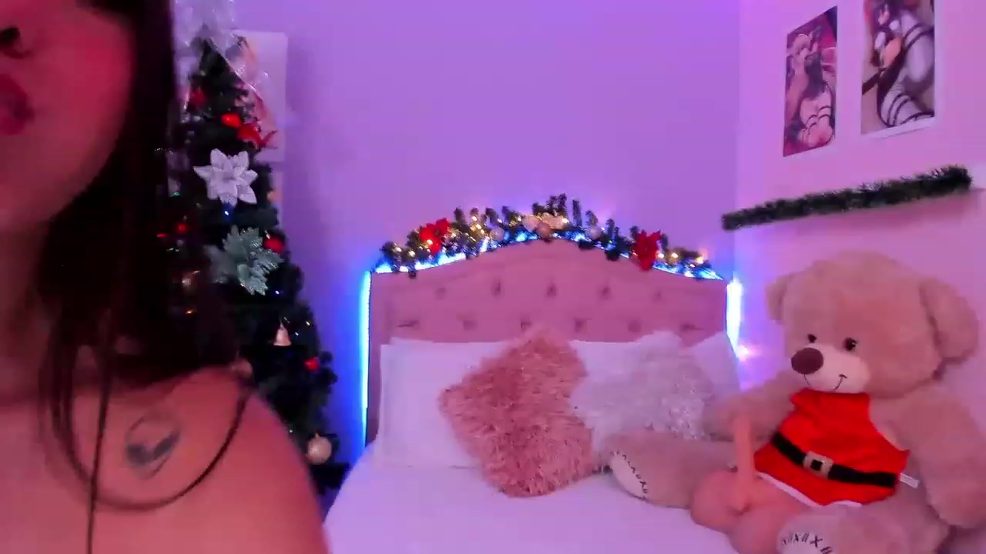 Gallery image thumbnail from Curvy_Girl_'s myfreecams stream on, 12/13/2022, 24:42 image 19 of 20