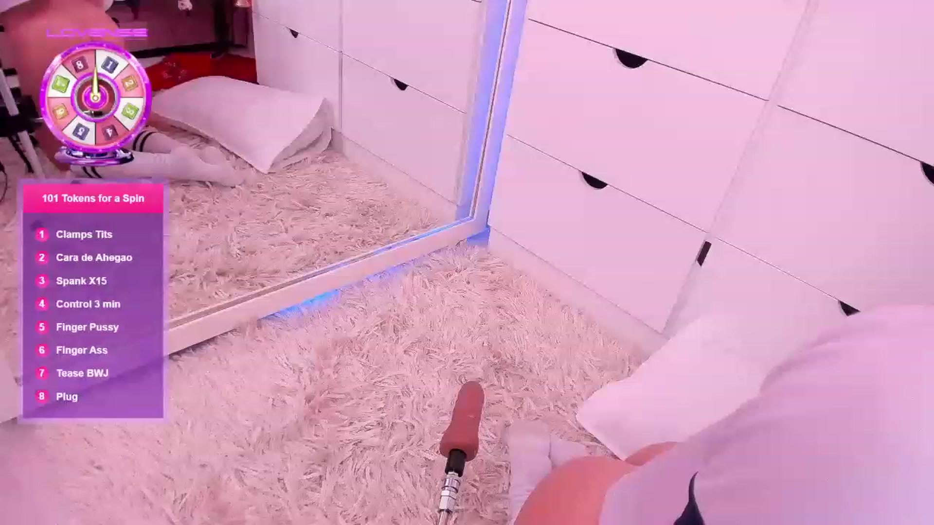 Gallery image thumbnail from Curvy_Girl_'s myfreecams stream on, 12/28/2022, 01:42 image 10 of 20