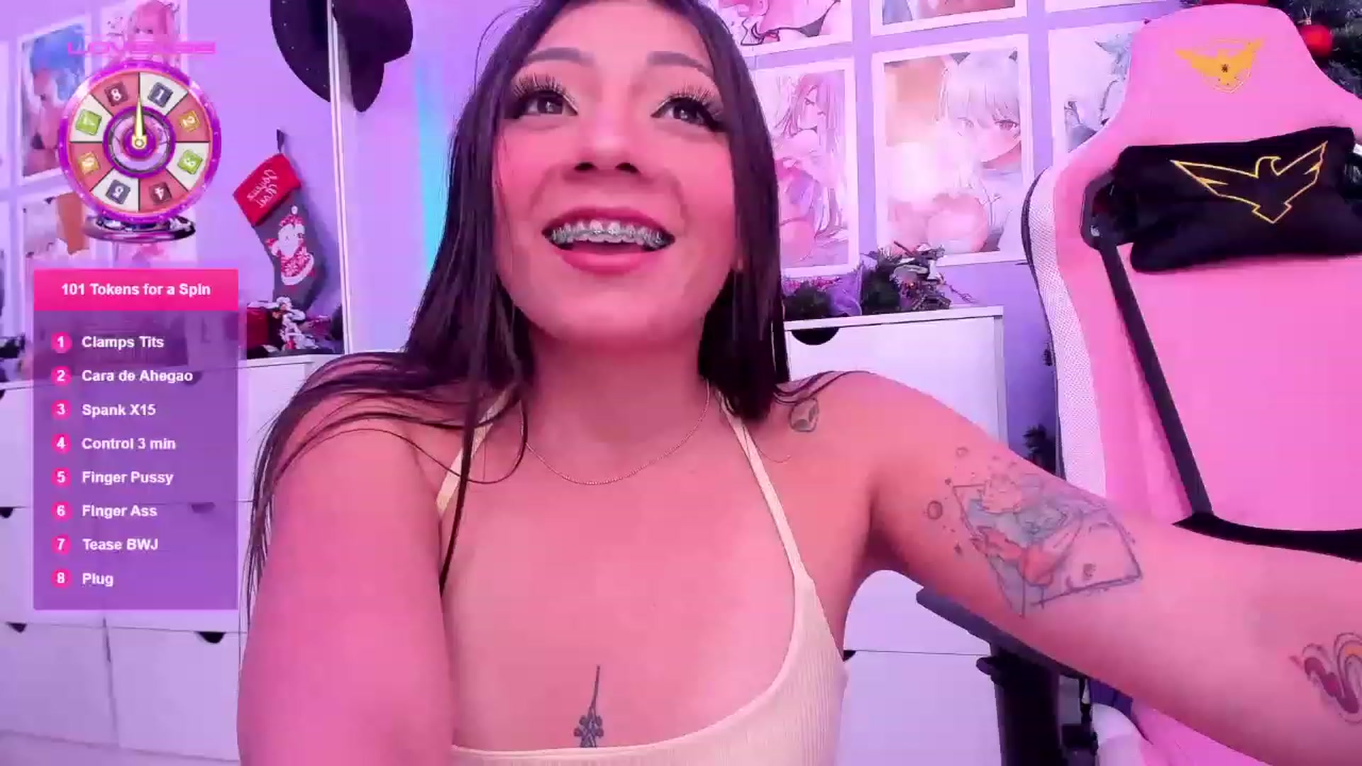 Gallery image thumbnail from Curvy_Girl_'s myfreecams stream on, 12/31/2022, 01:46 image 14 of 20