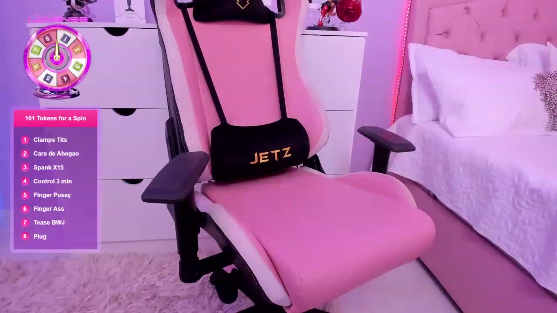 Gallery image thumbnail from Curvy_Girl_'s myfreecams stream on, 01/20/2023, 02:07 image 4 of 20